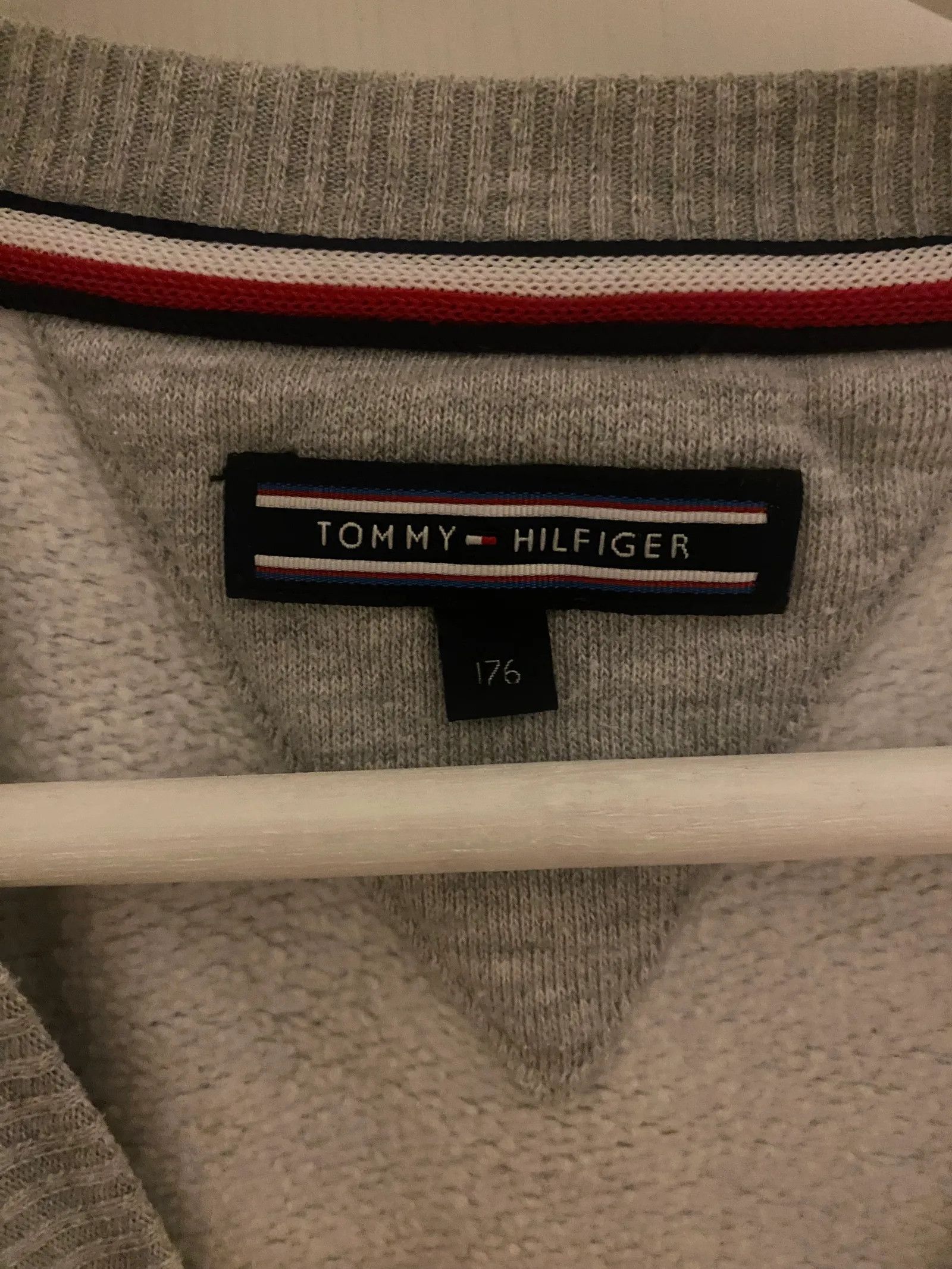 Tommy Hilfiger Tommy Hilfiger Sweater Size S / US 4 / IT 40 - 2 Thumbnail