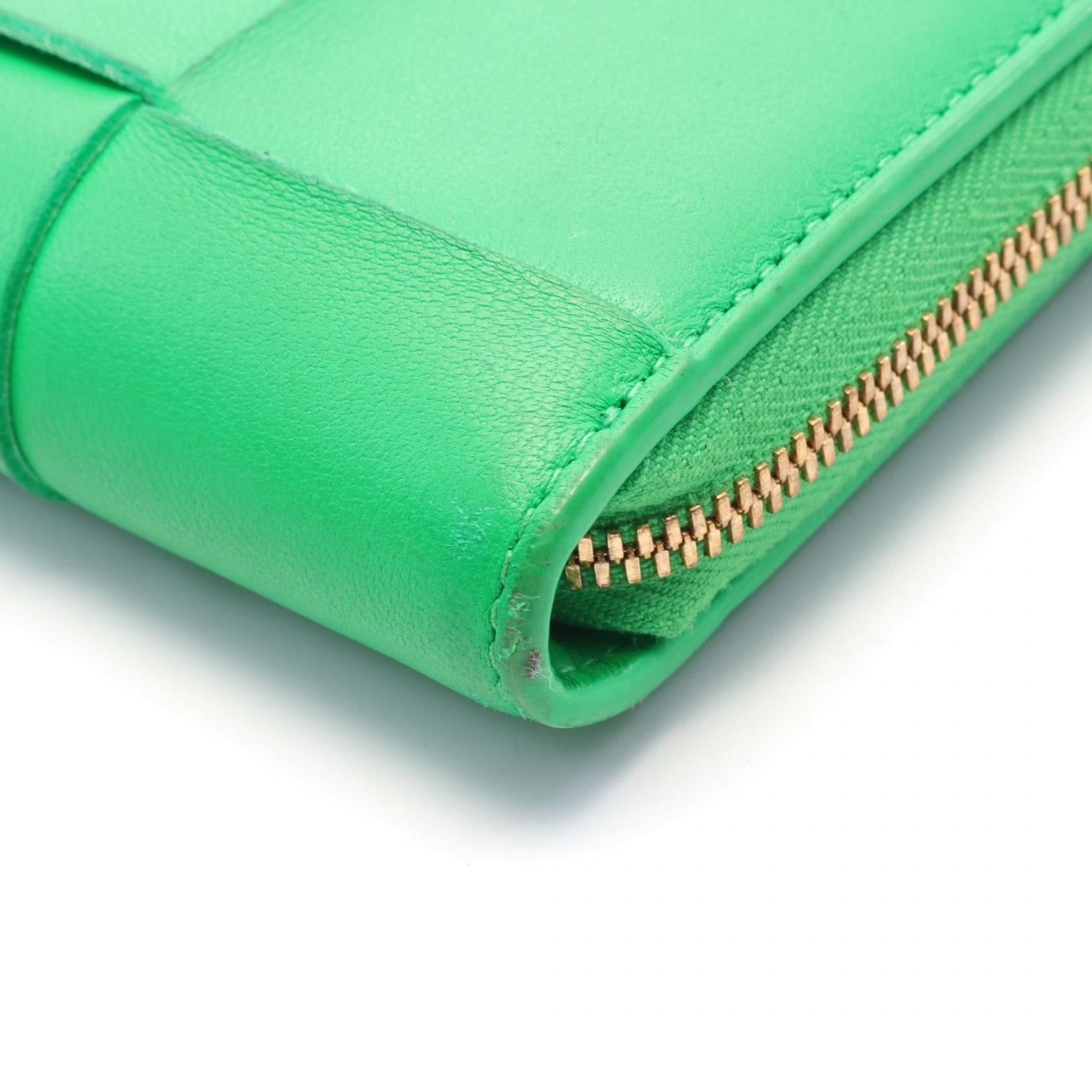 Bottega Veneta Bottega Veneta Intre Round Zipper Long Wallet Leather Green Size ONE SIZE - 7 Thumbnail