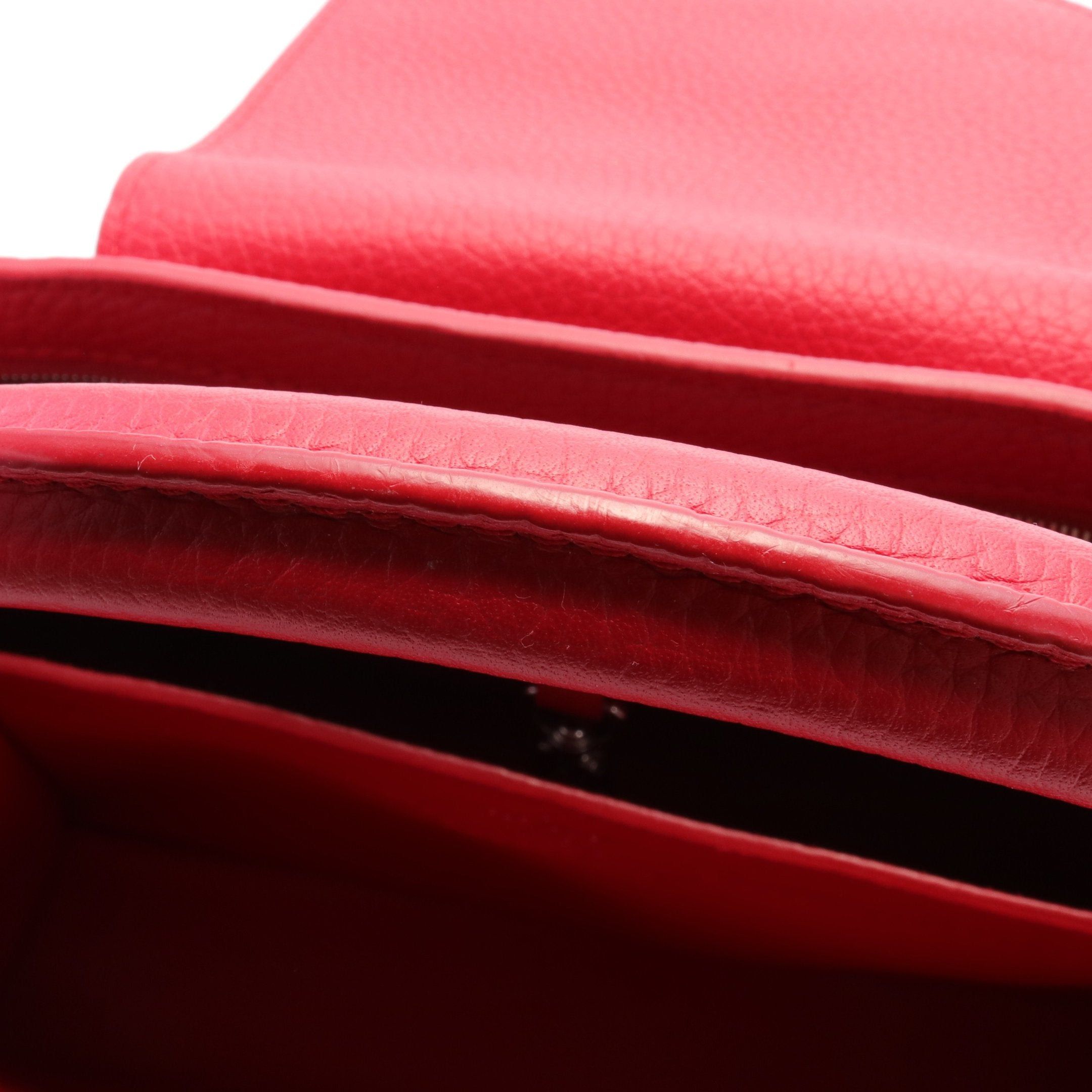 Louis Vuitton Louis Vuitton Capucines Pm Parnassea Ruby Handbag Leather Red Size ONE SIZE - 6 Thumbnail