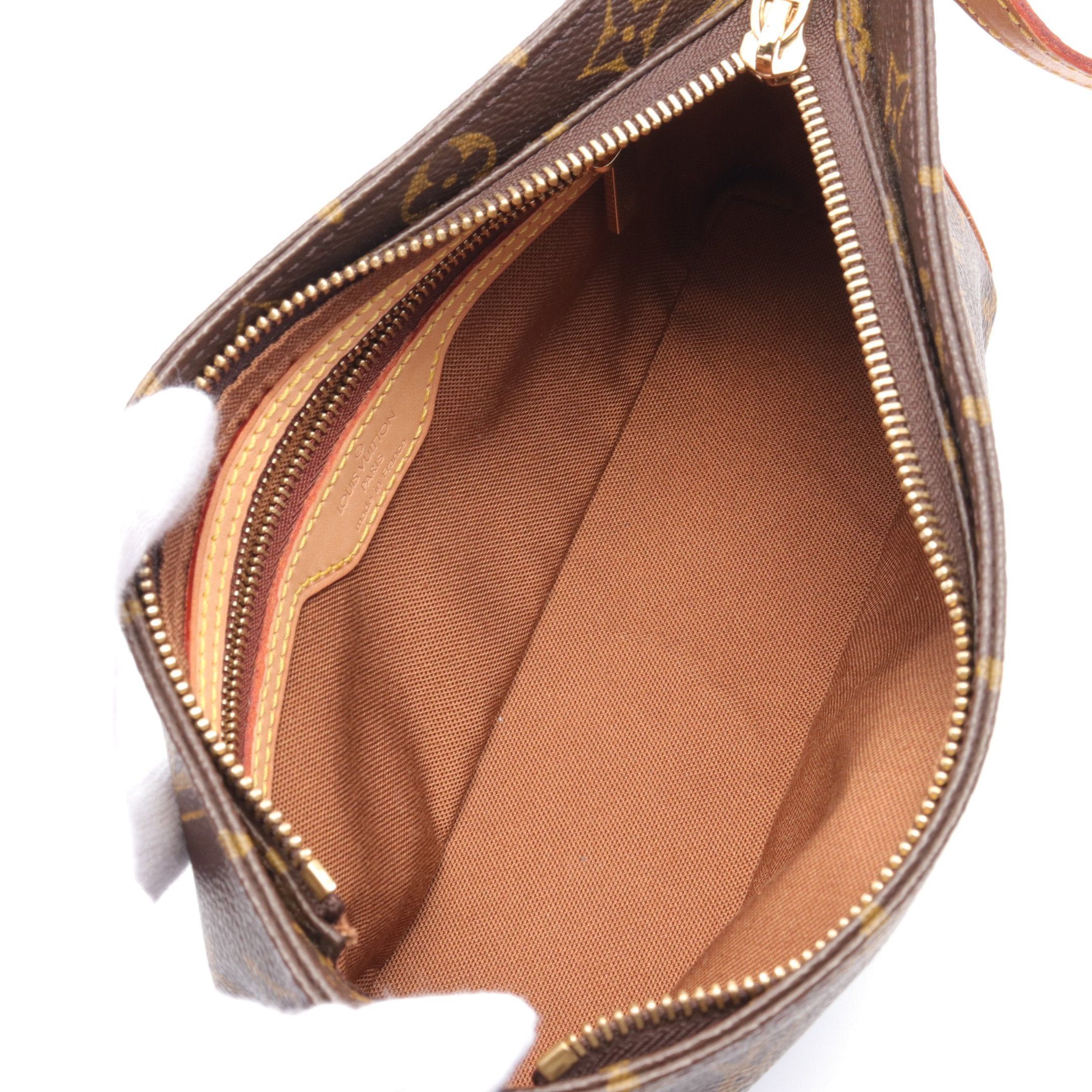 Louis Vuitton Louis Vuitton Trotteur Monogram Shoulder Bag Leather Brown Size ONE SIZE - 3 Thumbnail