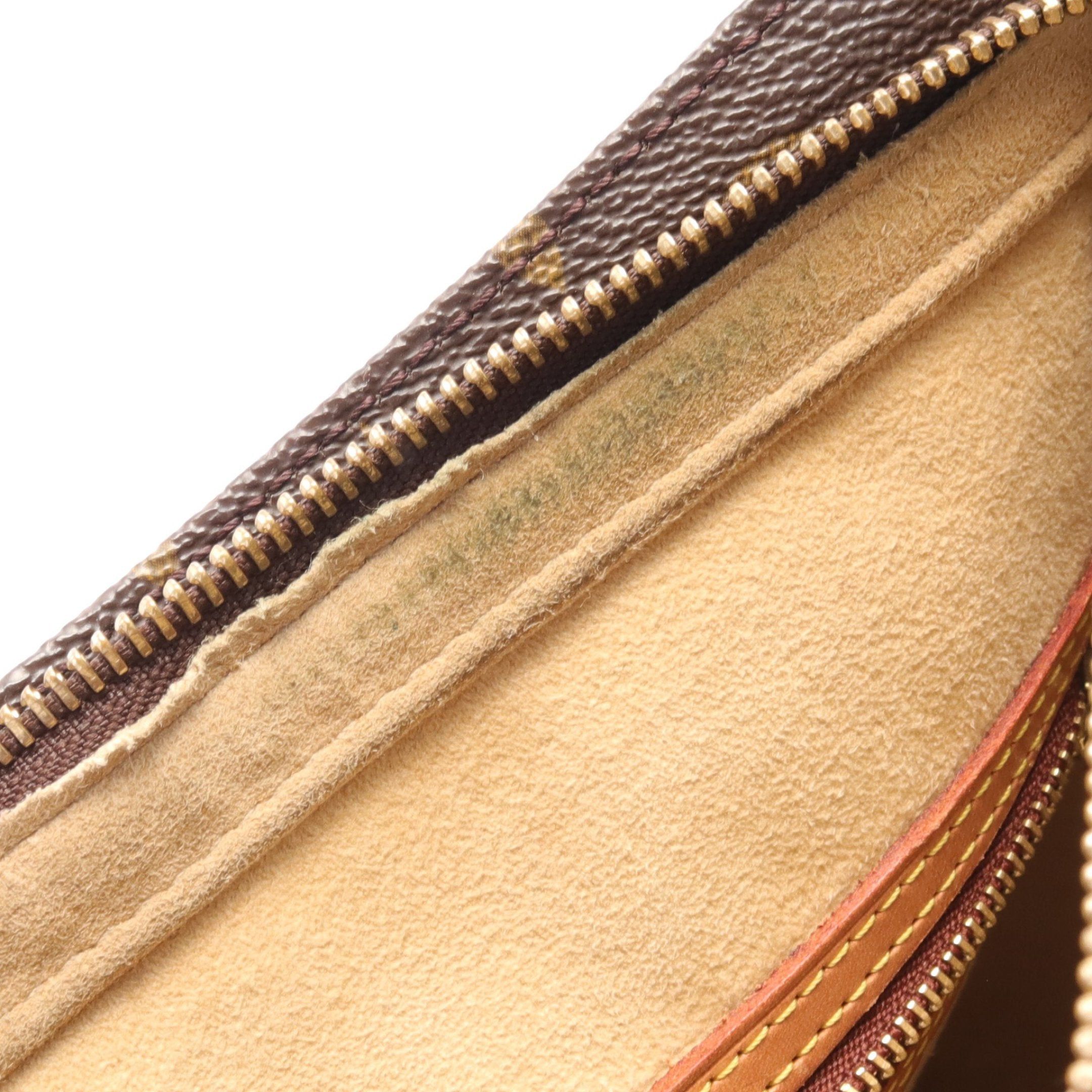 Louis Vuitton Louis Vuitton Looping Gm Monogram Shoulder Bag Leather Brown Size ONE SIZE - 6 Thumbnail