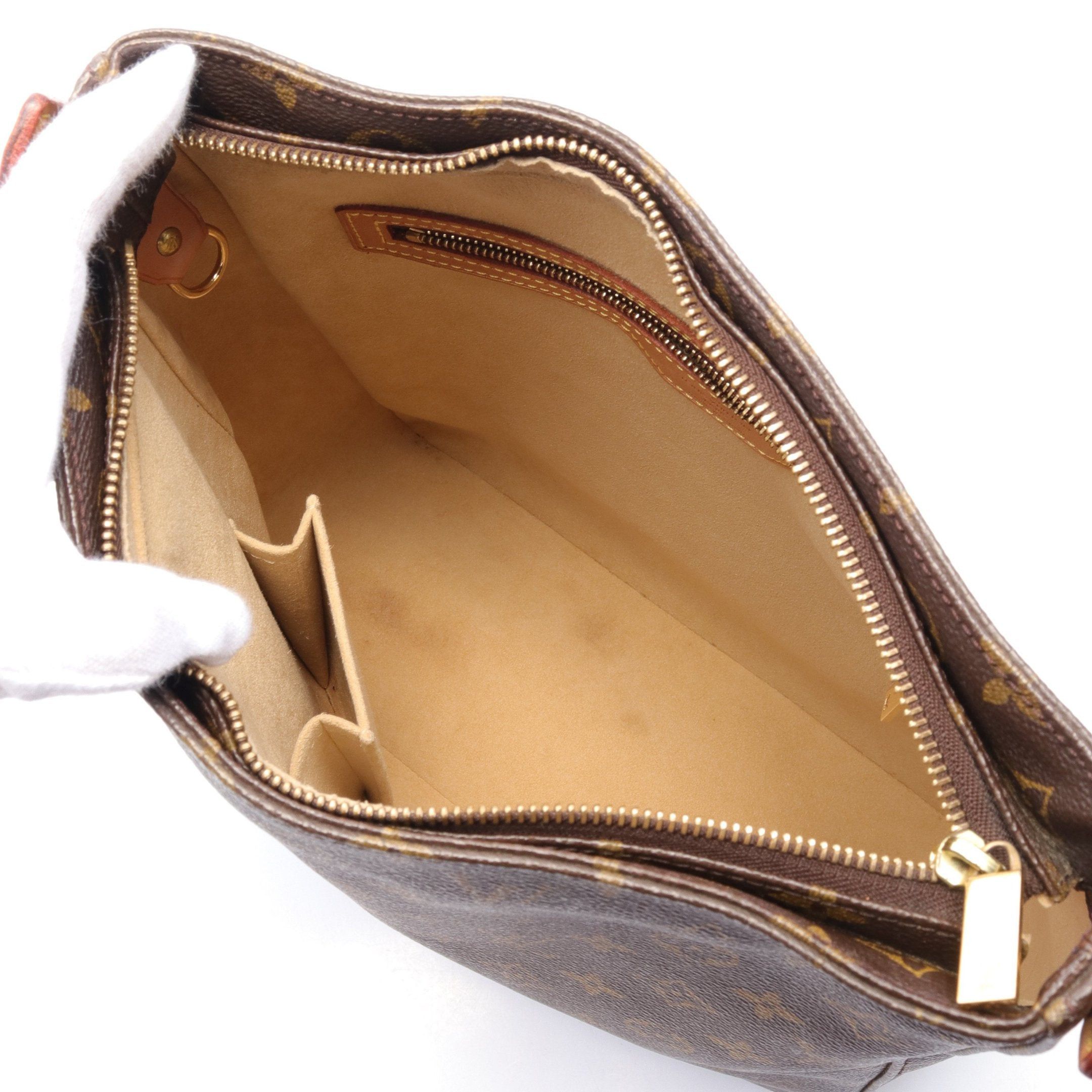 Louis Vuitton Louis Vuitton Looping Gm Monogram Shoulder Bag Leather Brown Size ONE SIZE - 3 Thumbnail