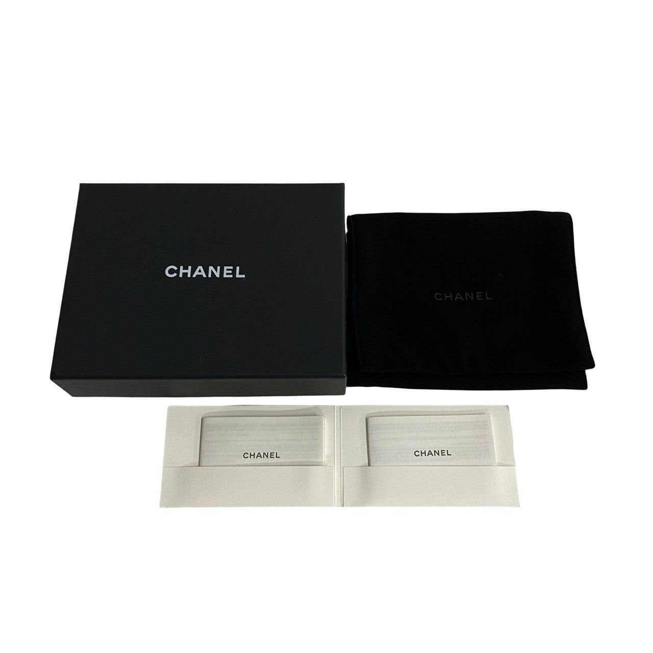 Chanel Chanel White Leather Size ONE SIZE - 7 Thumbnail