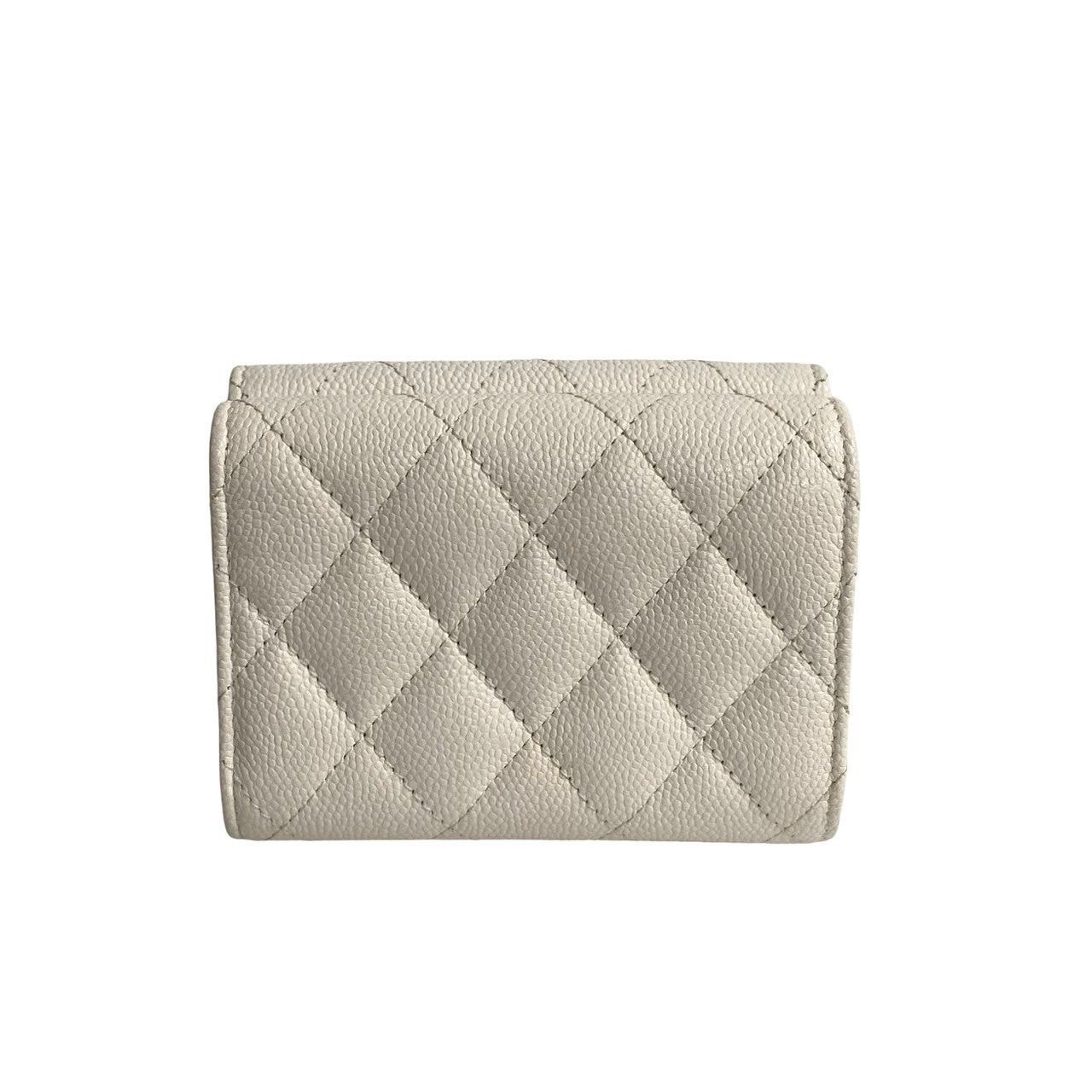 Chanel Chanel White Leather Size ONE SIZE - 3 Thumbnail