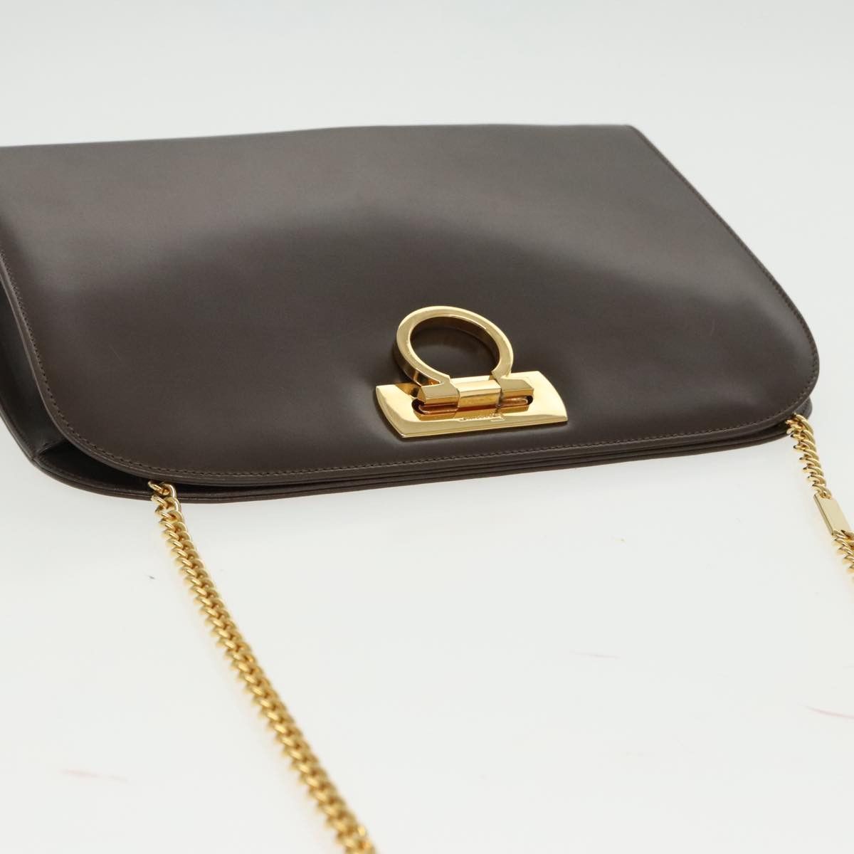 Salvatore Ferragamo Gancini Brown Leather Shoulder Bag (Pre-Owned) Size ONE SIZE - 16 Thumbnail
