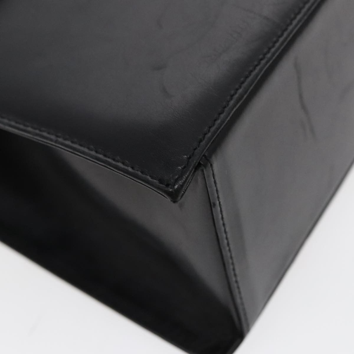 Salvatore Ferragamo Black Leather Shoulder Bag (Pre-Owned) Size ONE SIZE - 8 Thumbnail