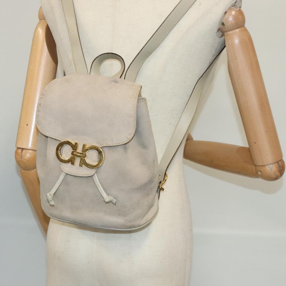 Salvatore Ferragamo Gancini Beige Suede Backpack Bag (Pre-Owned) Size ONE SIZE - 14 Thumbnail