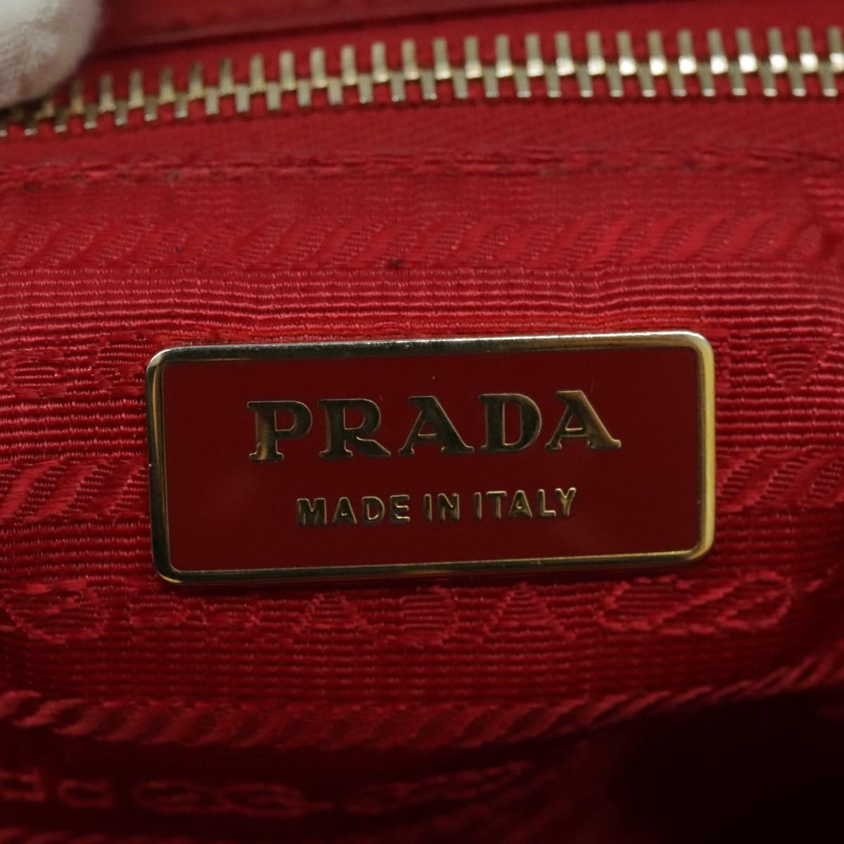 Prada Gaufre Red Leather Handbag (Pre-Owned) Size ONE SIZE - 15 Thumbnail