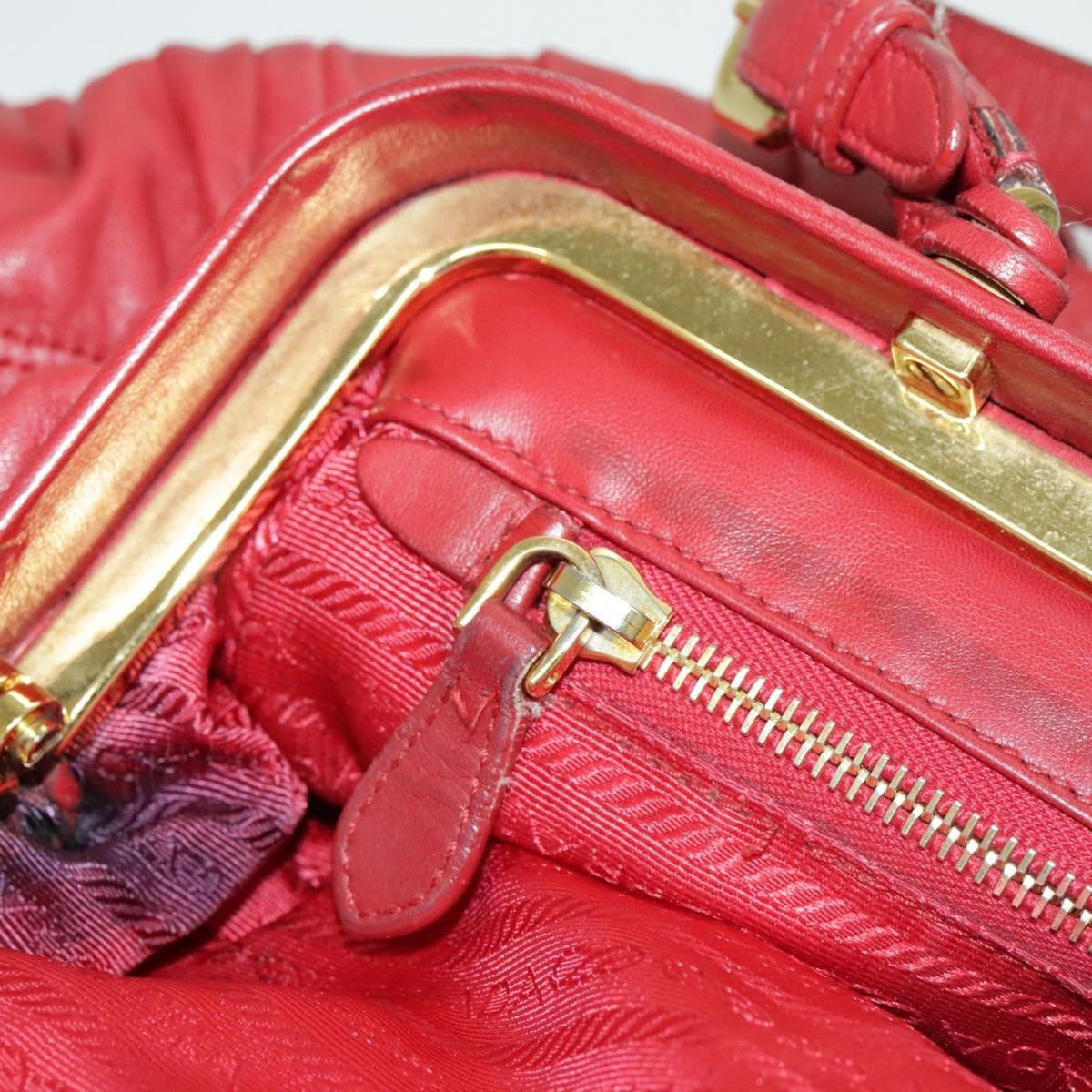 Prada Gaufre Red Leather Handbag (Pre-Owned) Size ONE SIZE - 12 Thumbnail