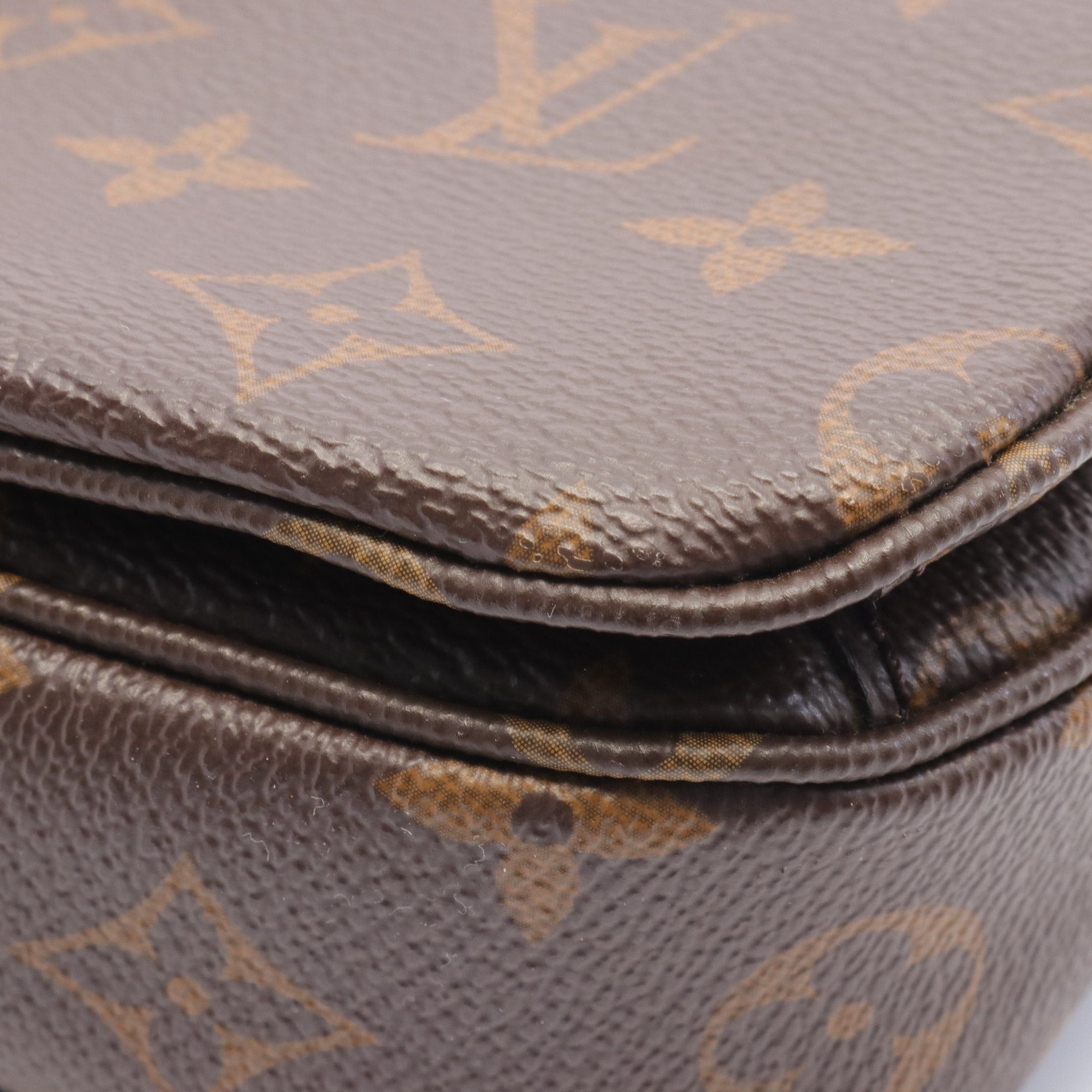 Louis Vuitton Louis Vuitton Pochette Metis Mm Monogram Handbag Leather Brown Size ONE SIZE - 10 Thumbnail