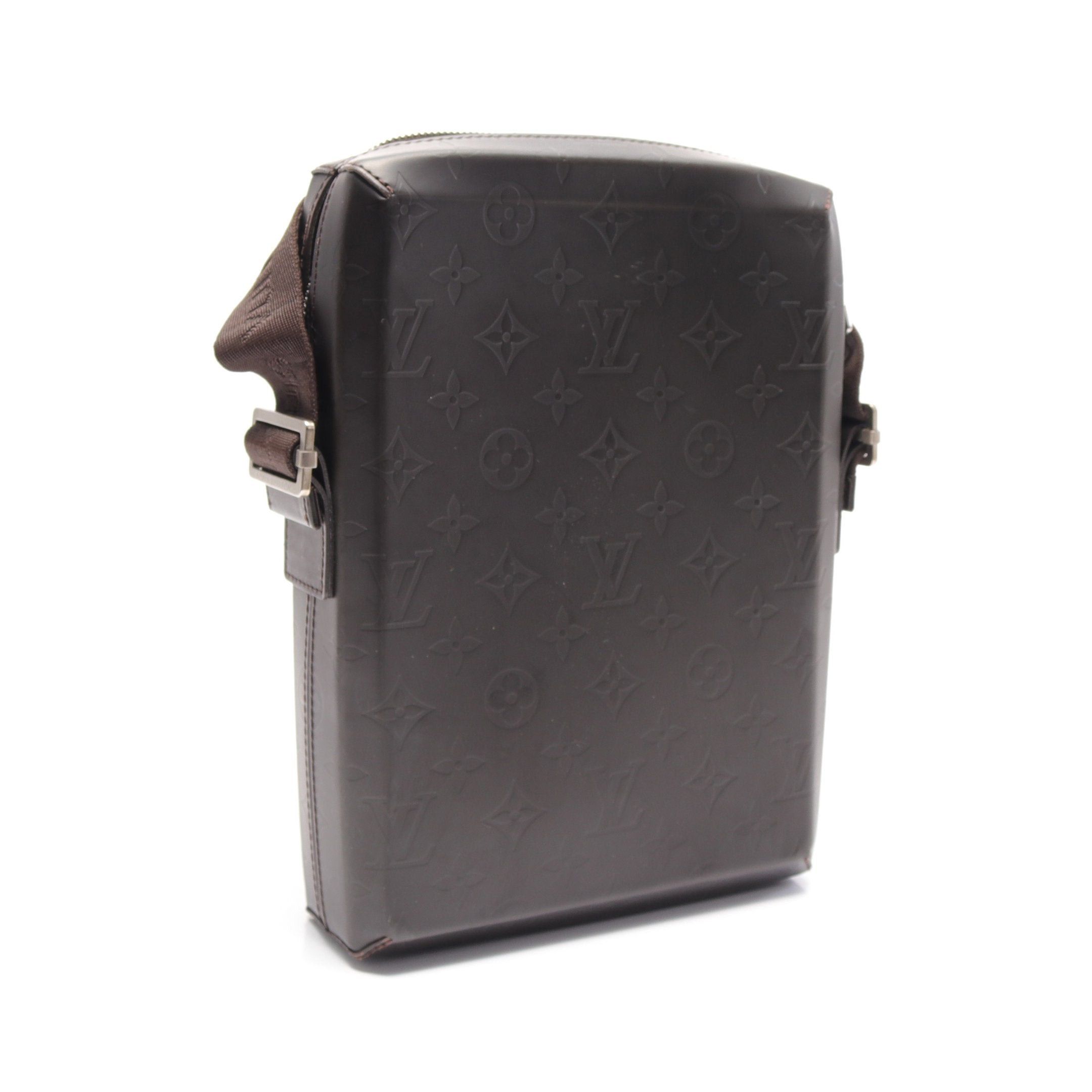 Louis Vuitton Louis Vuitton Bobby Monogram Glace Cafe Shoulder Bag Leather Dark Brown Size ONE SIZE - 2 Thumbnail
