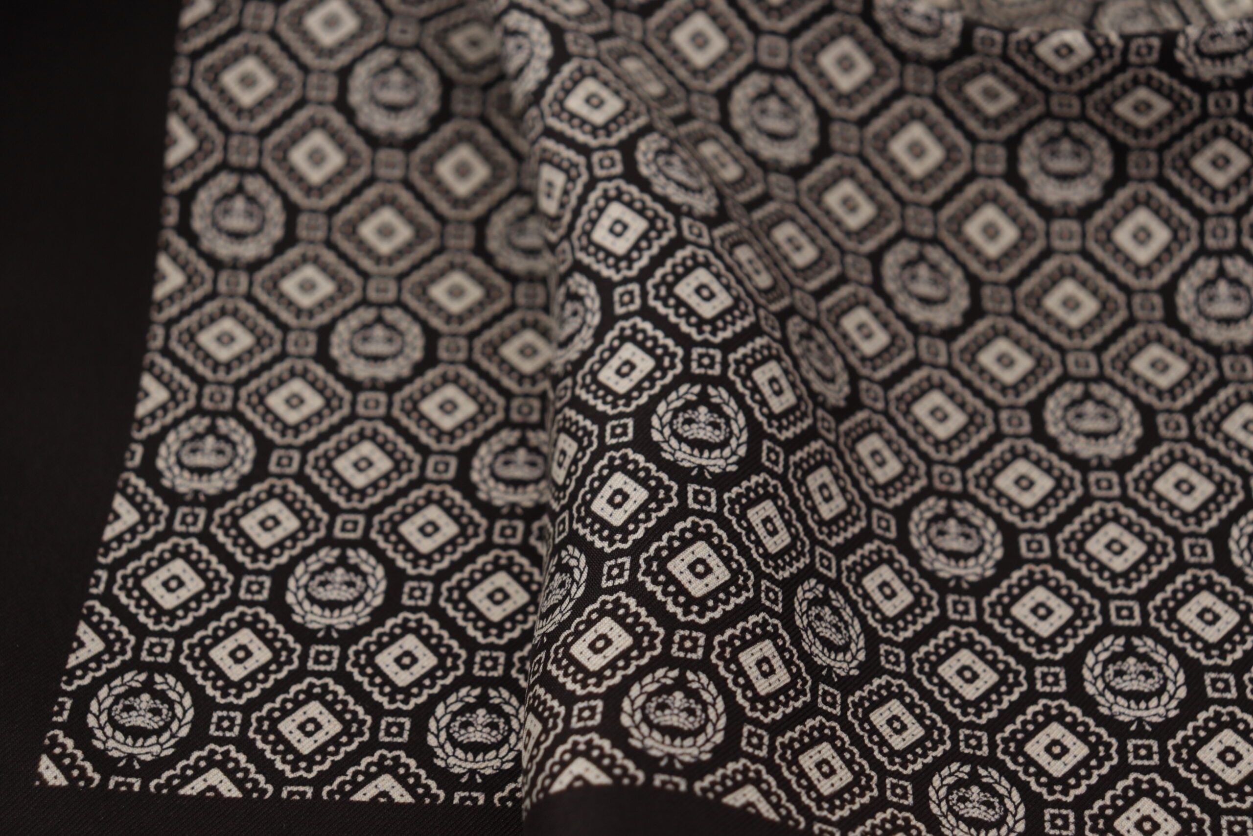 Dolce & Gabbana Elegant Black Silk Men's Scarf Men's Wrap Size ONE SIZE - 2 Thumbnail