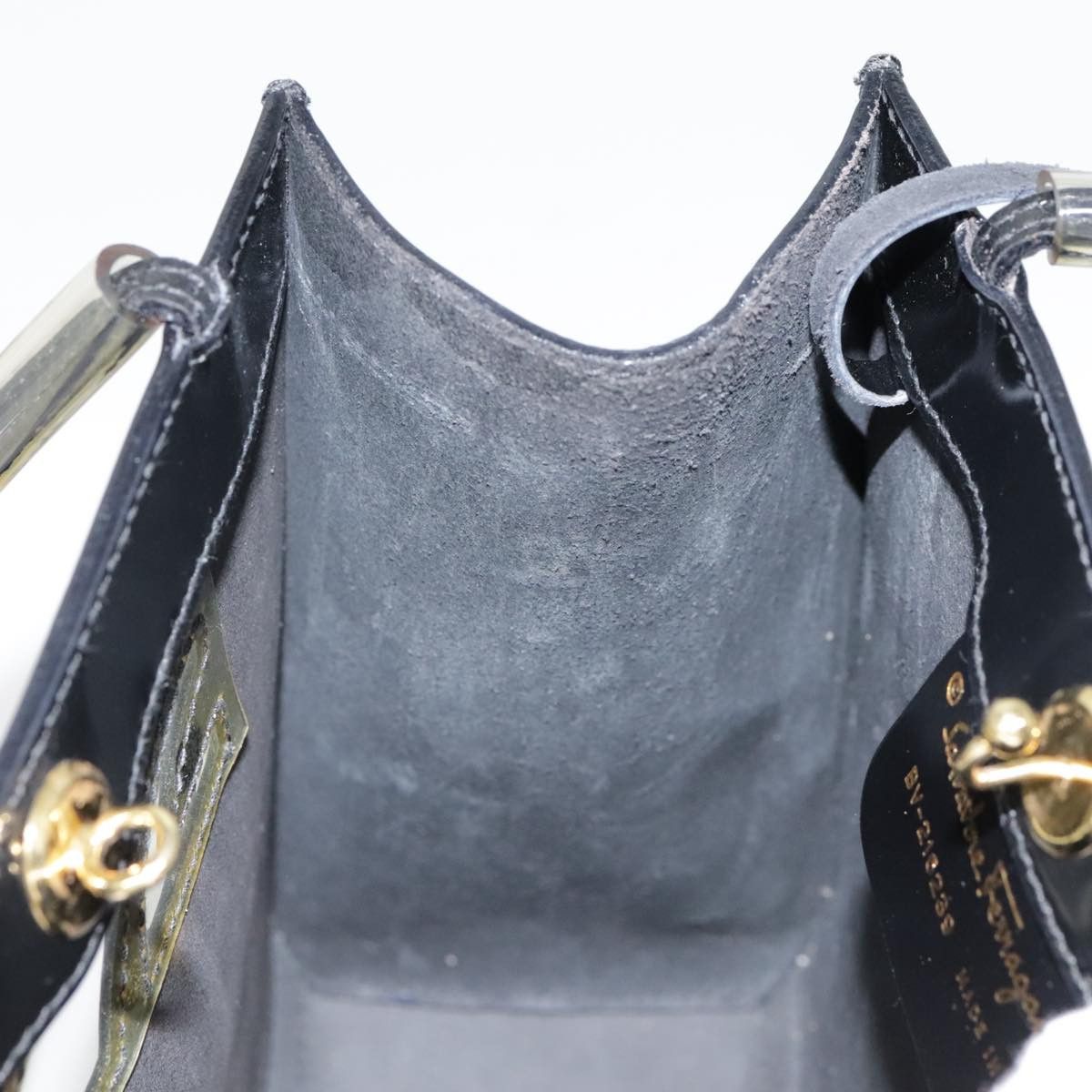 Salvatore Ferragamo Black Leather Handbag (Pre-Owned) Size ONE SIZE - 12 Thumbnail