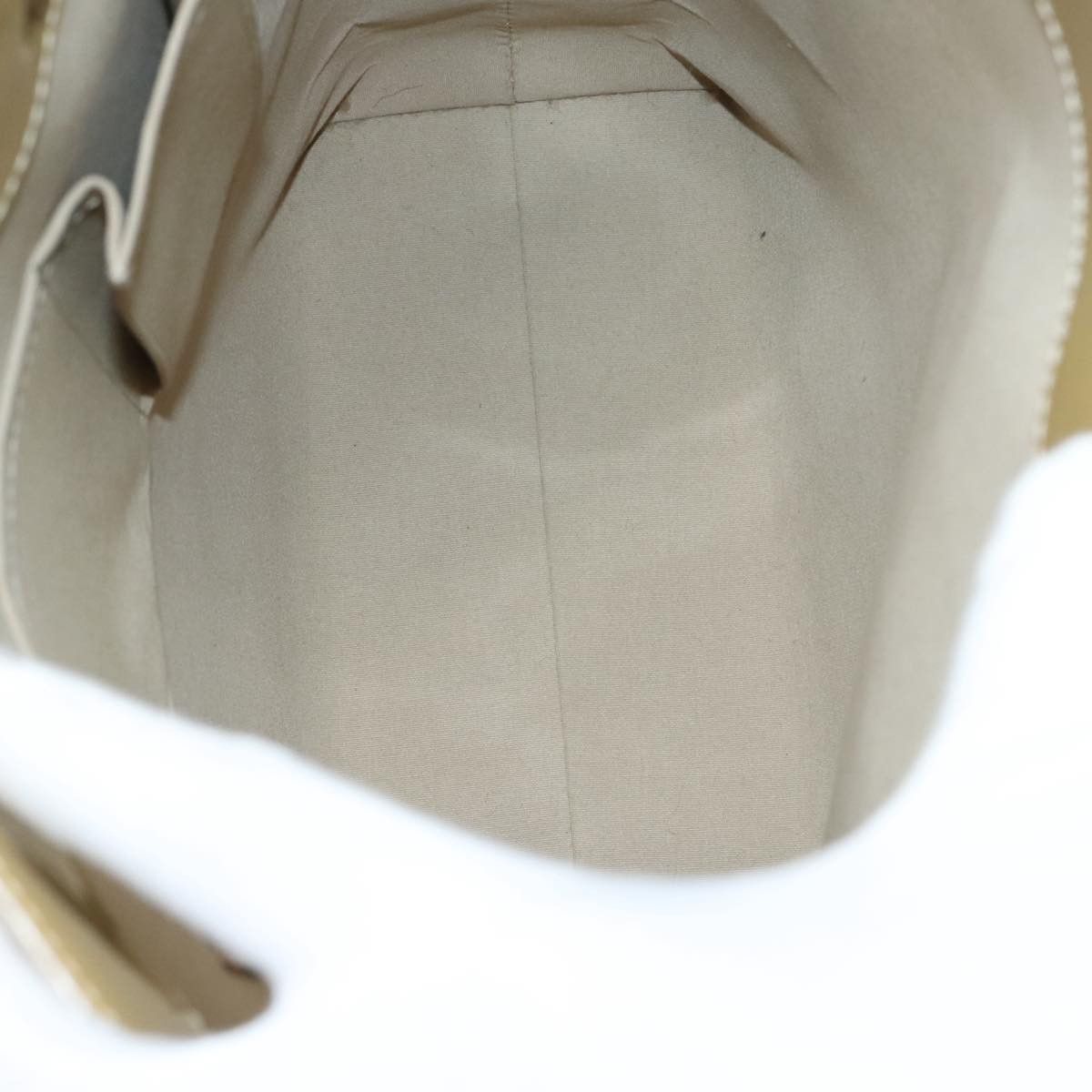 Louis Vuitton Reade Beige Patent Leather Handbag (Pre-Owned) Size ONE SIZE - 12 Thumbnail