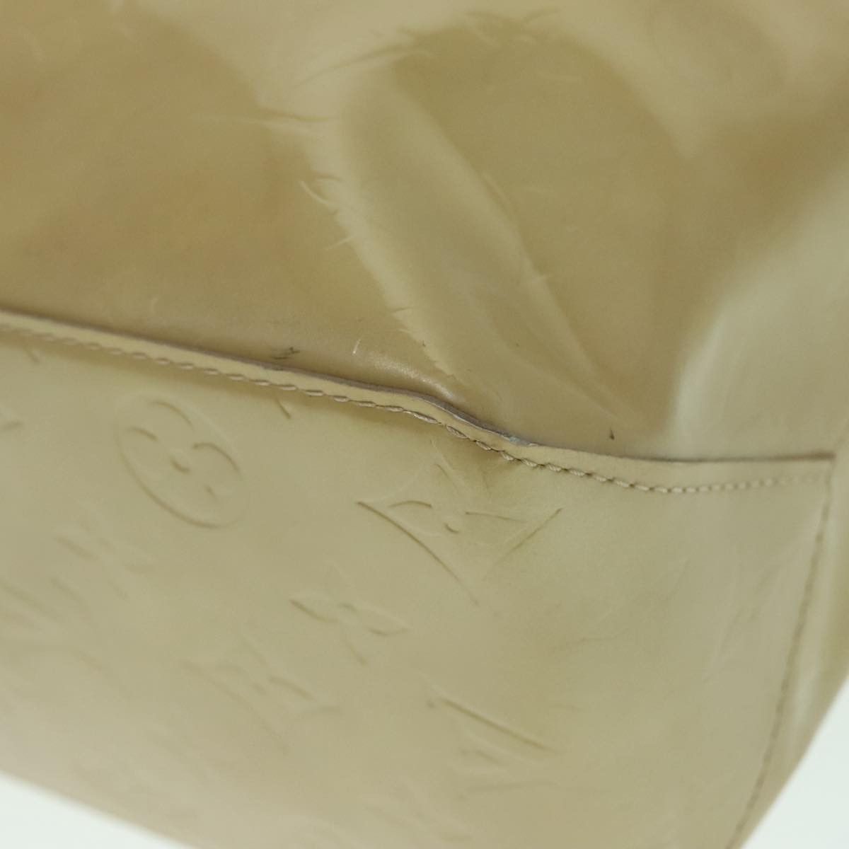 Louis Vuitton Reade Beige Patent Leather Handbag (Pre-Owned) Size ONE SIZE - 9 Thumbnail