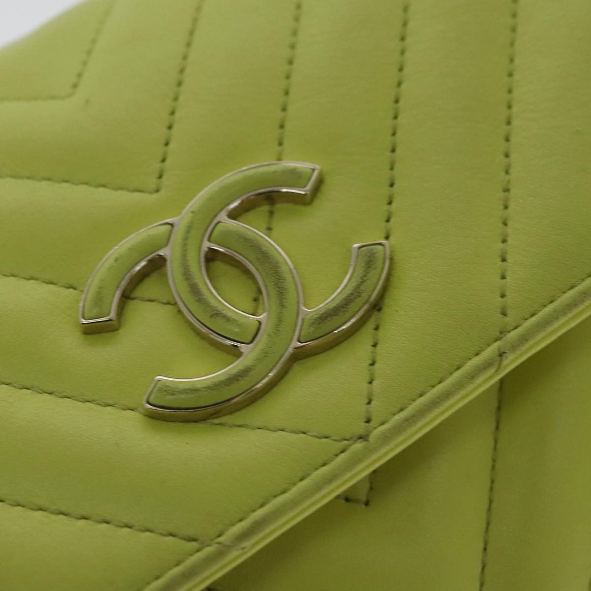 Chanel V-Stich Green Leather Shoulder Bag (Pre-Owned) Size ONE SIZE - 13 Thumbnail