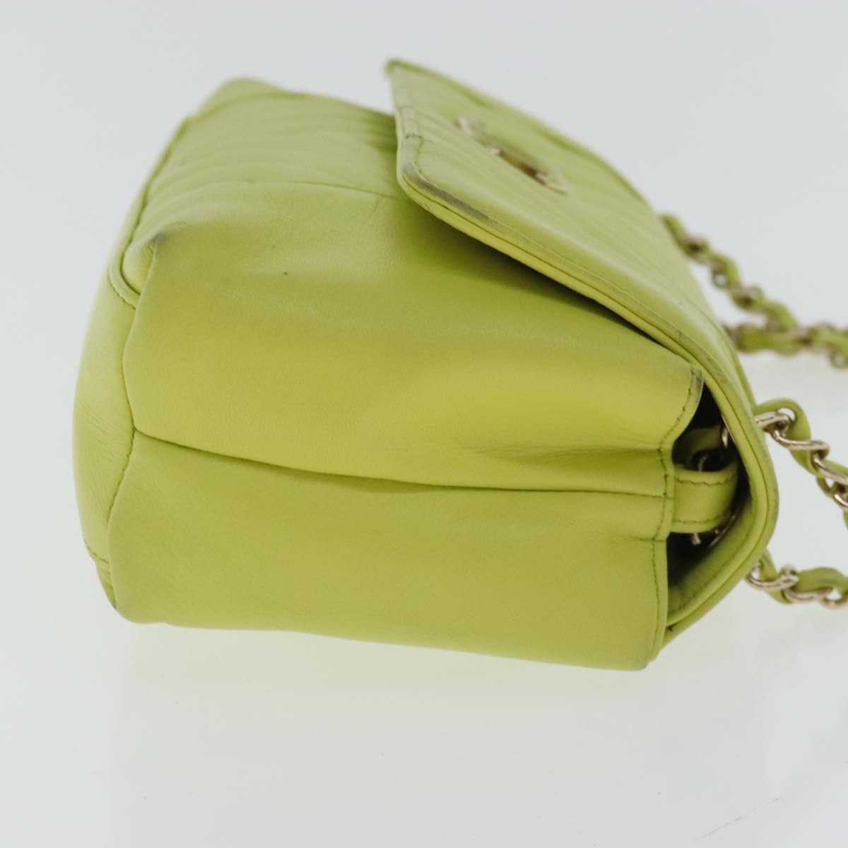 Chanel V-Stich Green Leather Shoulder Bag (Pre-Owned) Size ONE SIZE - 4 Thumbnail