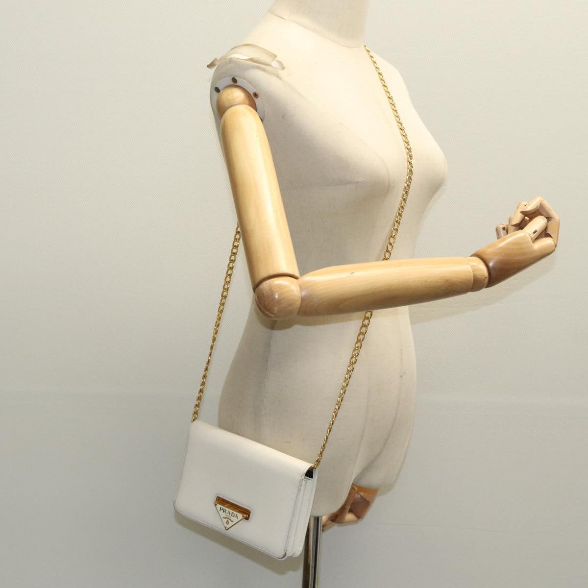 Prada Saffiano White Leather Clutch Bag (Pre-Owned) Size ONE SIZE - 15 Thumbnail