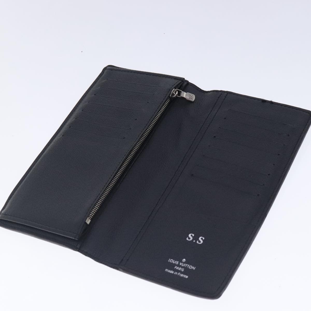 Louis Vuitton Brazza (Cuir Taïga) Burgundy Calfskin Wallet (Pre-Owned) Size ONE SIZE - 12 Thumbnail
