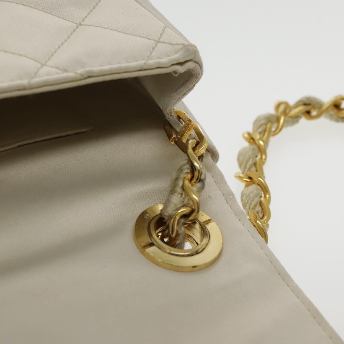 Chanel Single Flap Beige Leather Shoulder Bag (Pre-Owned) Size ONE SIZE - 18 Thumbnail