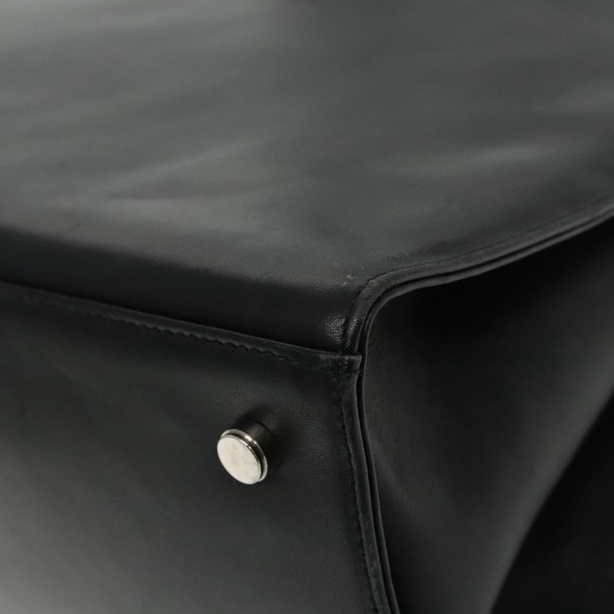 Salvatore Ferragamo Gancini Black Leather Shoulder Bag (Pre-Owned) Size ONE SIZE - 9 Thumbnail