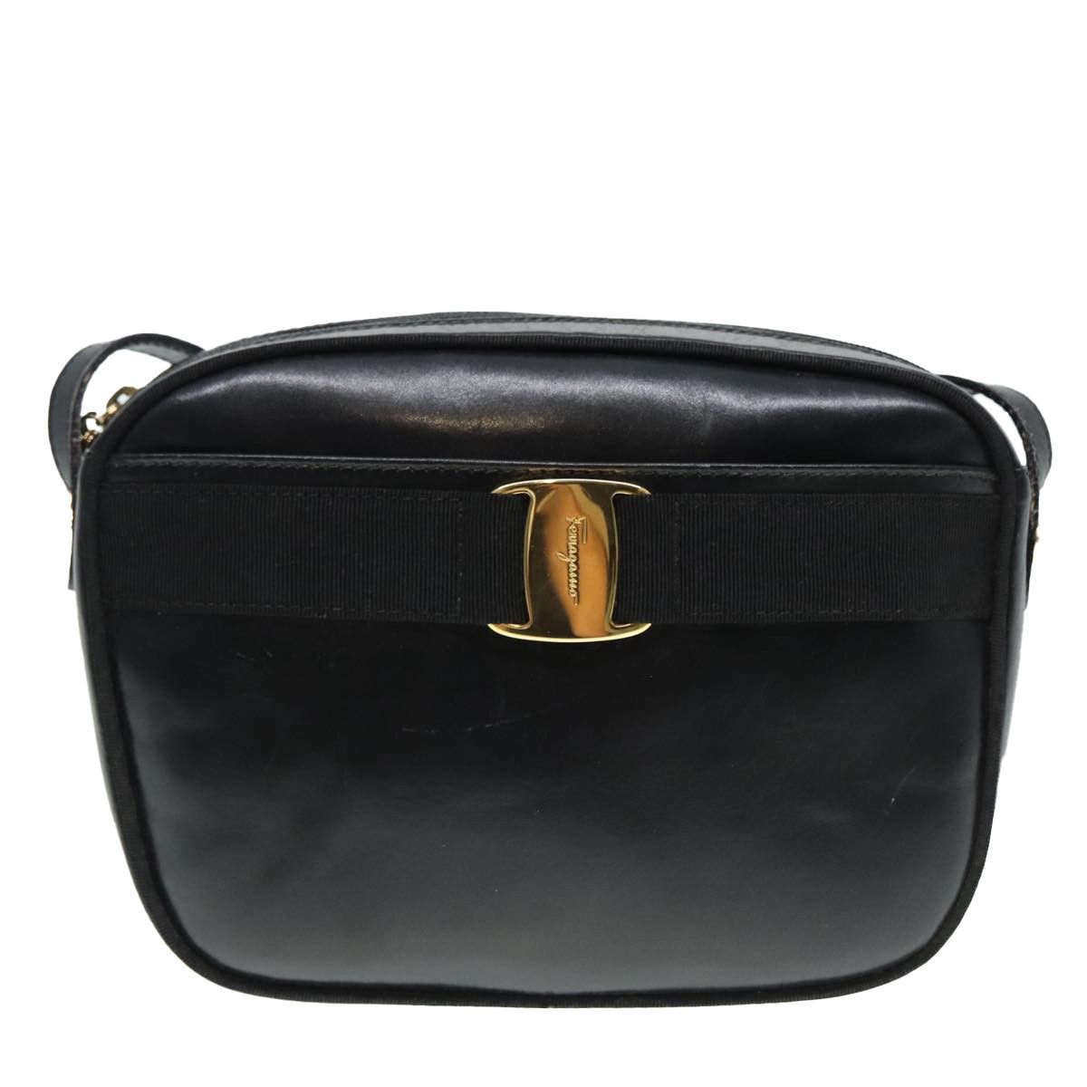 Salvatore Ferragamo Vara Black Leather Shoulder Bag (Pre-Owned) Size ONE SIZE - 18 Thumbnail