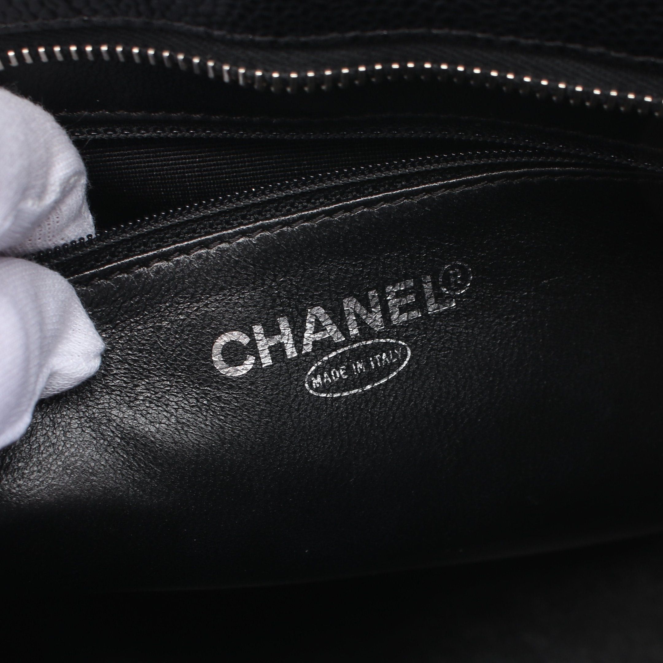 Chanel Chanel Reissue Tote Handbag Bag Caviar Skin Black Silver Hardware Size ONE SIZE - 4 Thumbnail