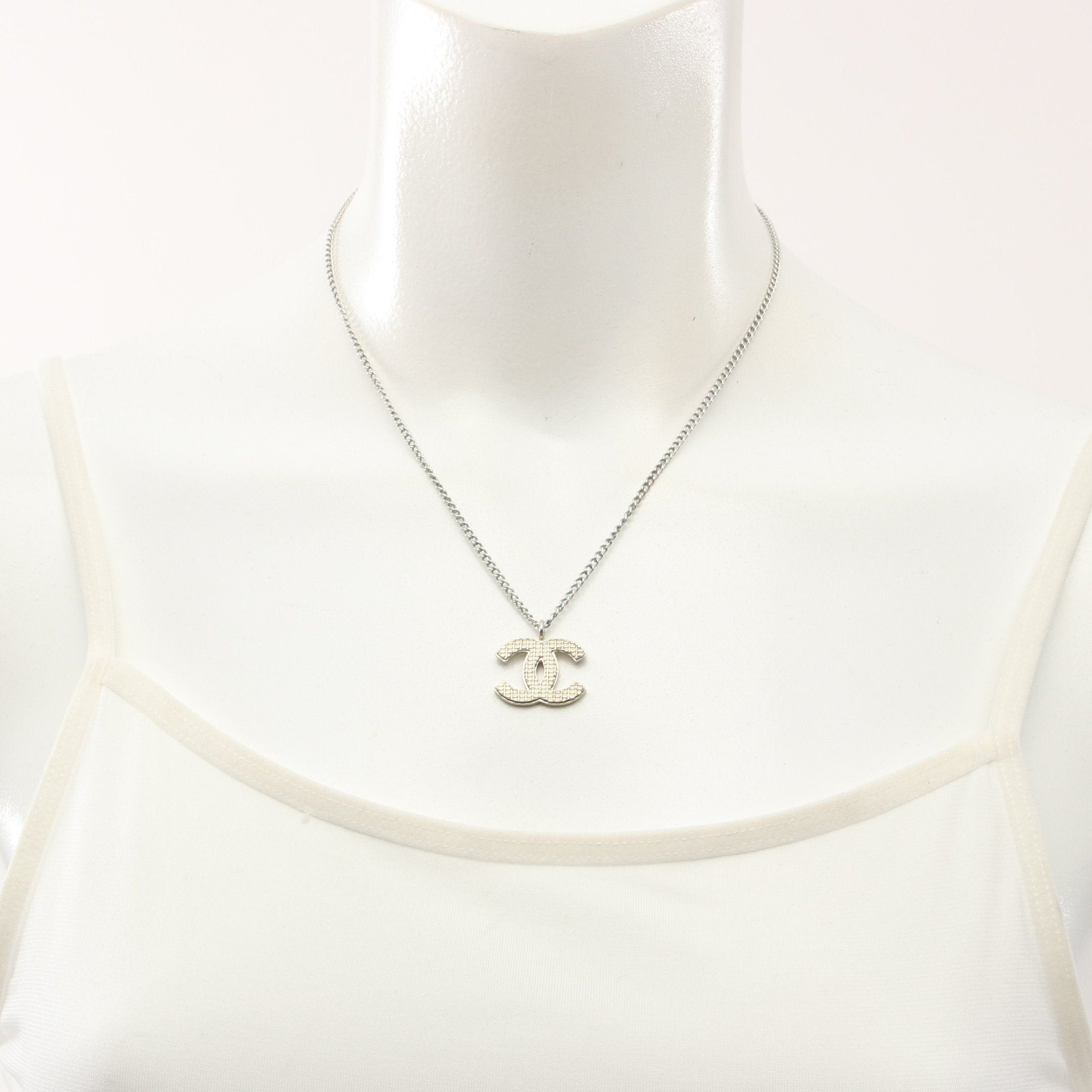 Chanel Chanel Coco Mark Necklace Silver 04C Size ONE SIZE - 5 Thumbnail