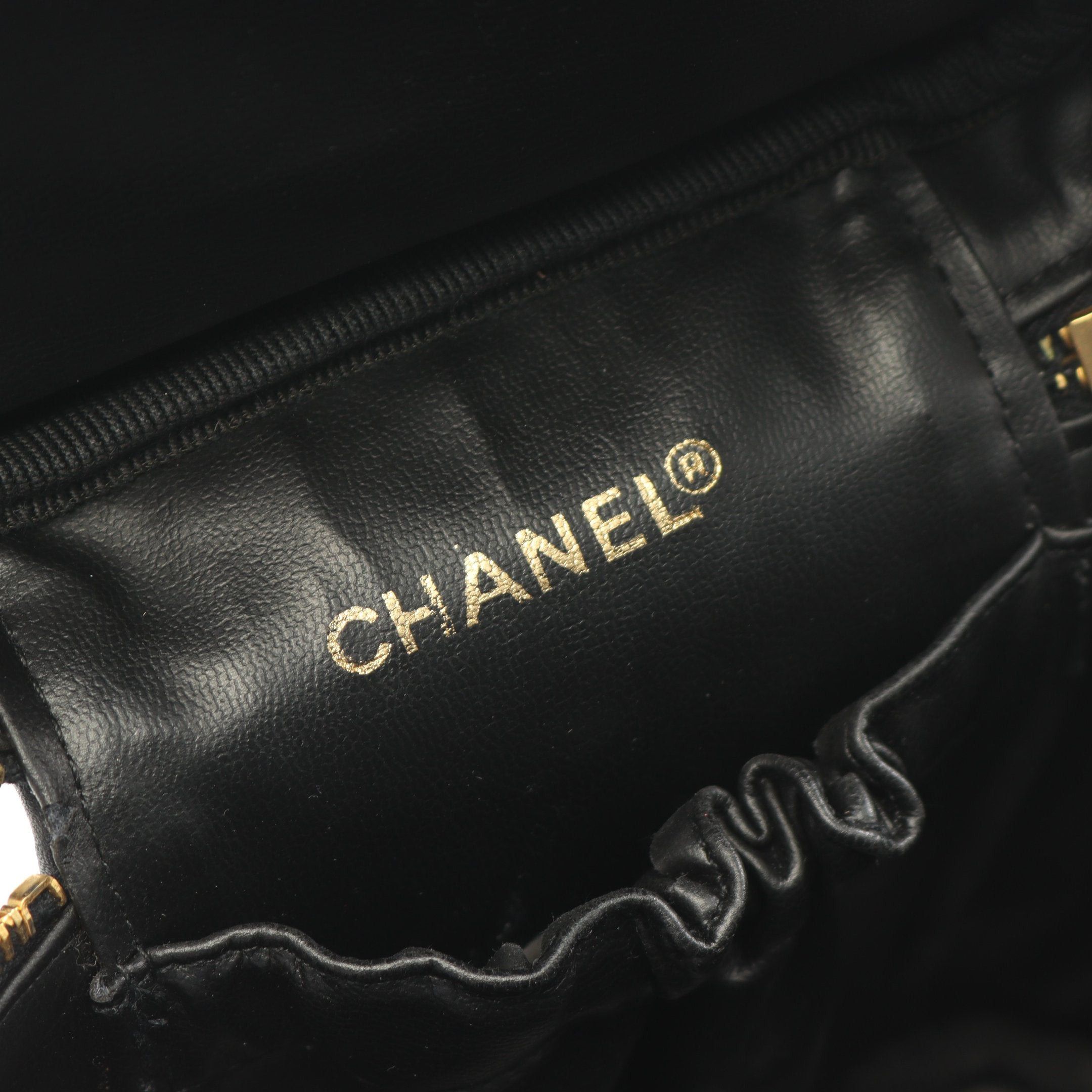 Chanel Chanel Bicolore Vanity Bag Handbag Leather Black Gold Hardware Size ONE SIZE - 4 Thumbnail