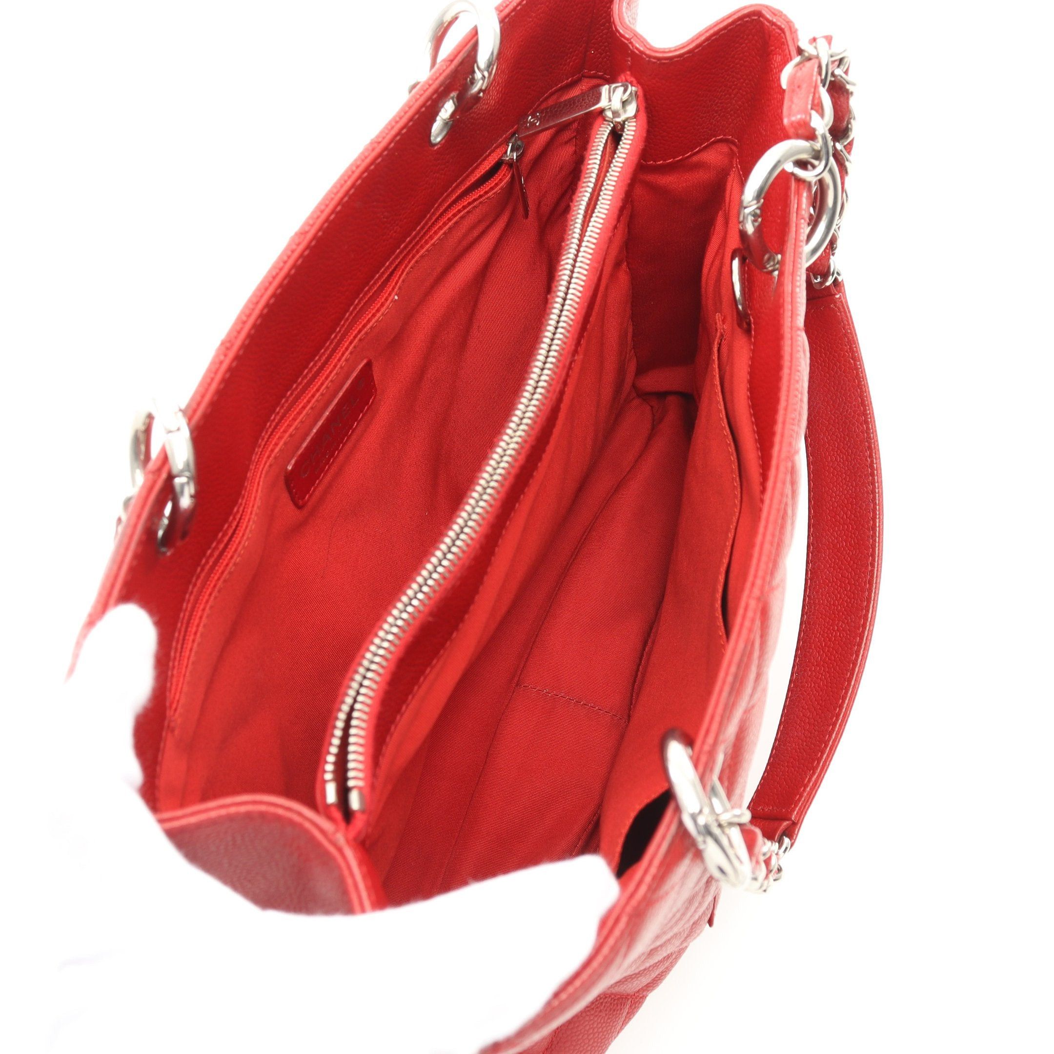 Chanel Chanel Matelasse Grand Shopping Gst Chain Shoulder Bag Tote Caviar Skin Red Silver Hardware Size ONE SIZE - 3 Thumbnail
