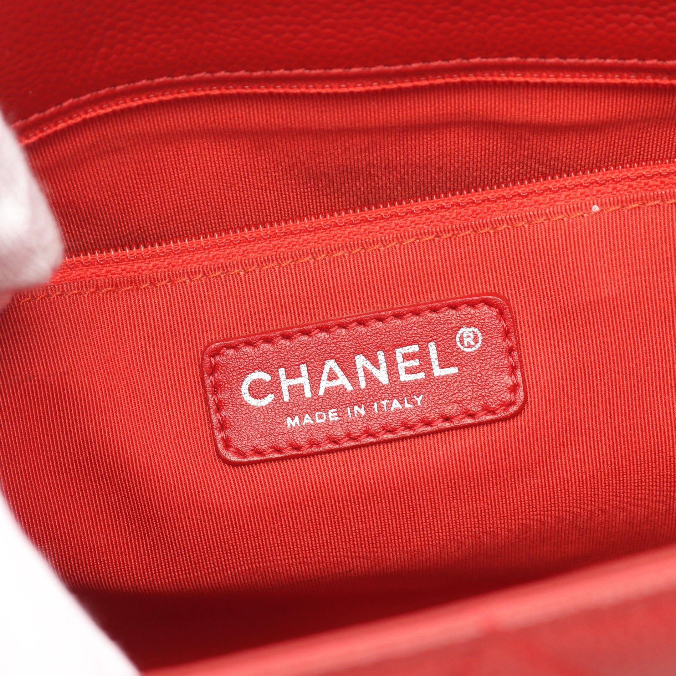 Chanel Chanel Matelasse Grand Shopping Gst Chain Shoulder Bag Tote Caviar Skin Red Silver Hardware Size ONE SIZE - 4 Thumbnail