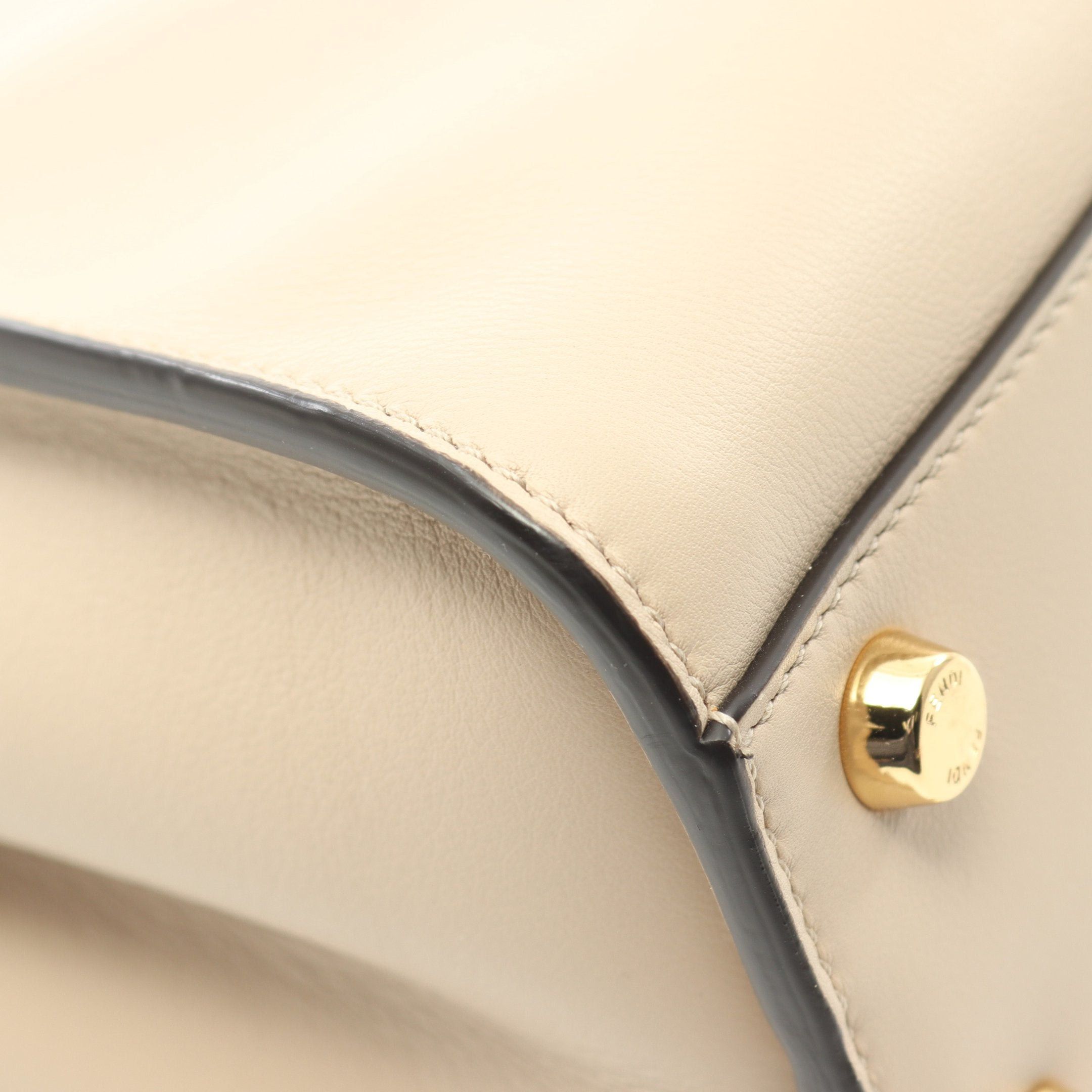 Fendi Fendi Peekaboo Essential Handbag Leather Beige Size ONE SIZE - 5 Thumbnail