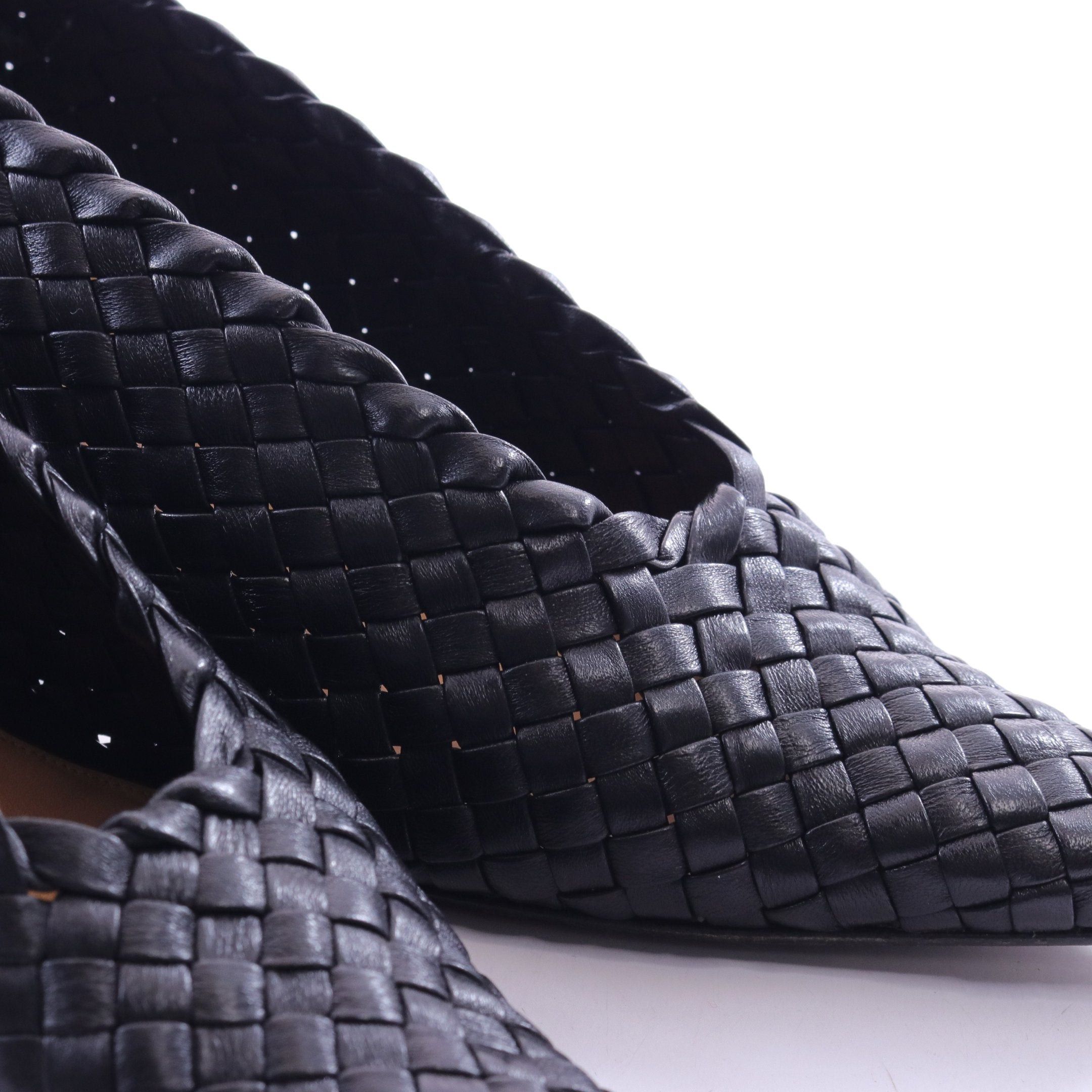 Bottega Veneta Bottega Veneta Intrecciato Almond Pumps Leather Black Size ONE SIZE - 11 Thumbnail