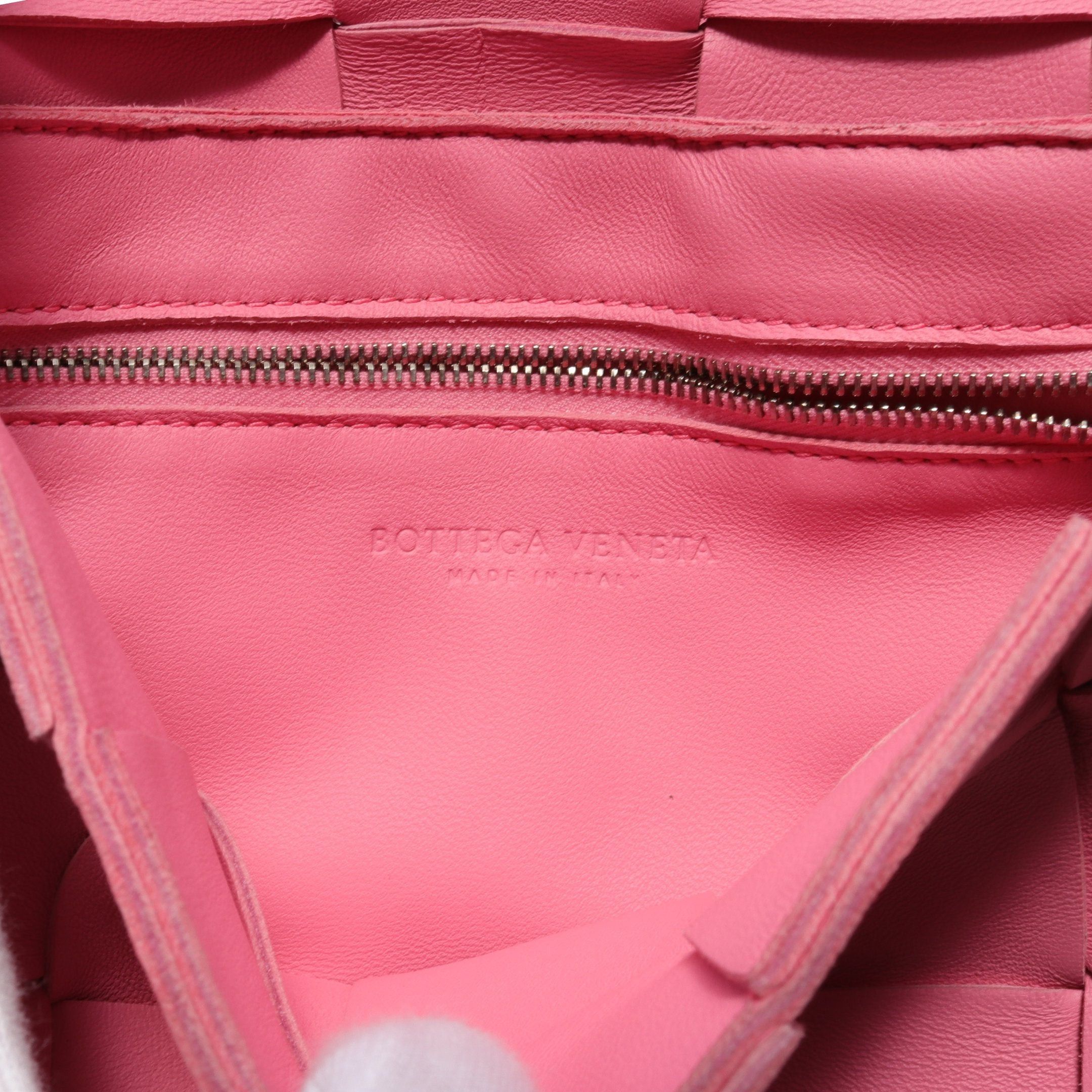 Bottega Veneta Bottega Veneta Cassette Crossbody Maxi Intrecciato Shoulder Bag Leather Pink Size ONE SIZE - 4 Thumbnail