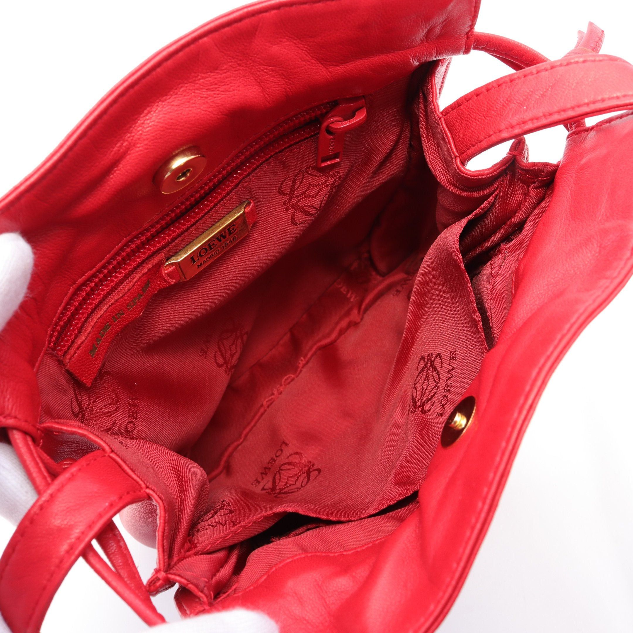 Loewe Loewe Anagram Shoulder Bag Leather Red Purse Size ONE SIZE - 3 Thumbnail