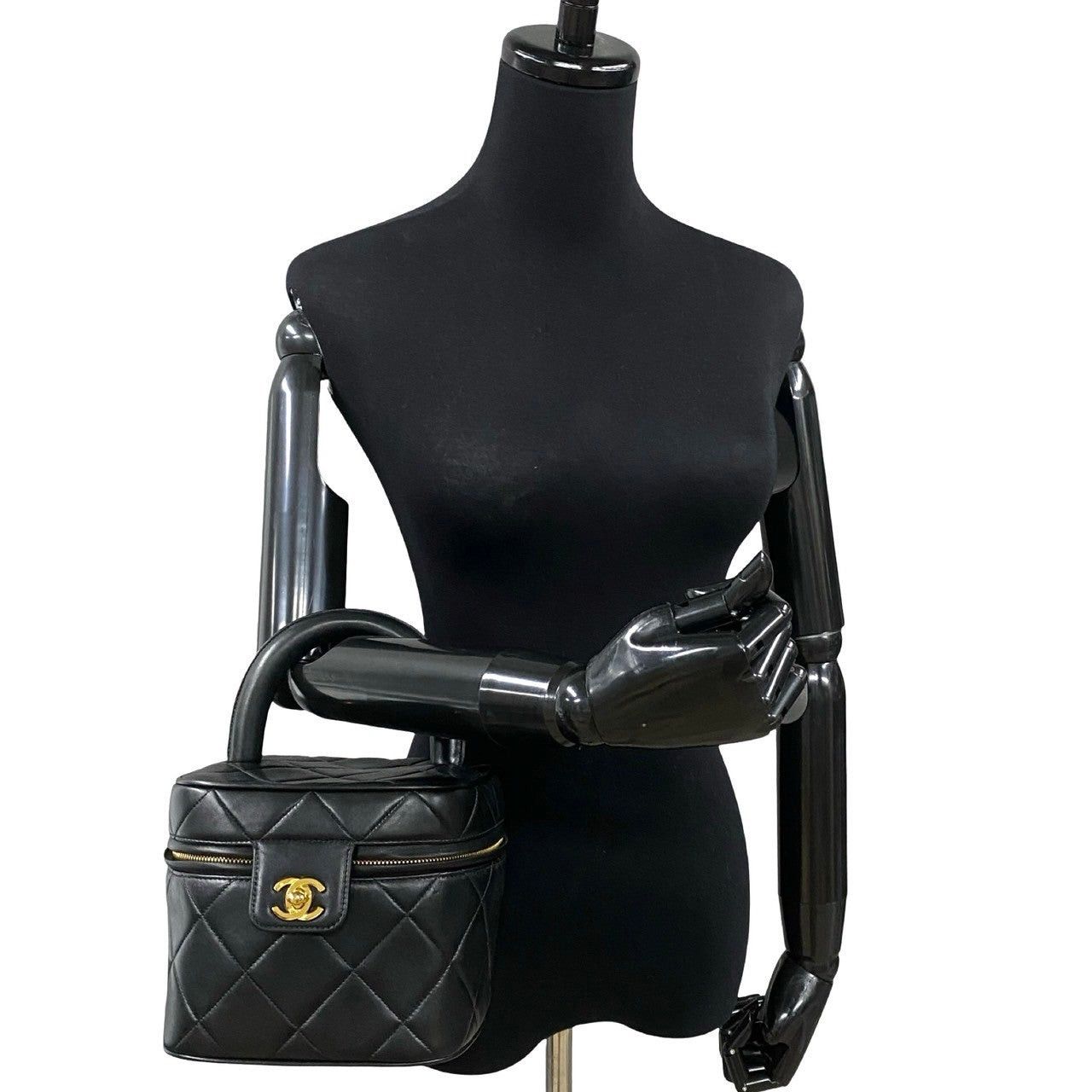 Chanel Chanel Handbag Black Lambskin Size ONE SIZE - 2 Thumbnail