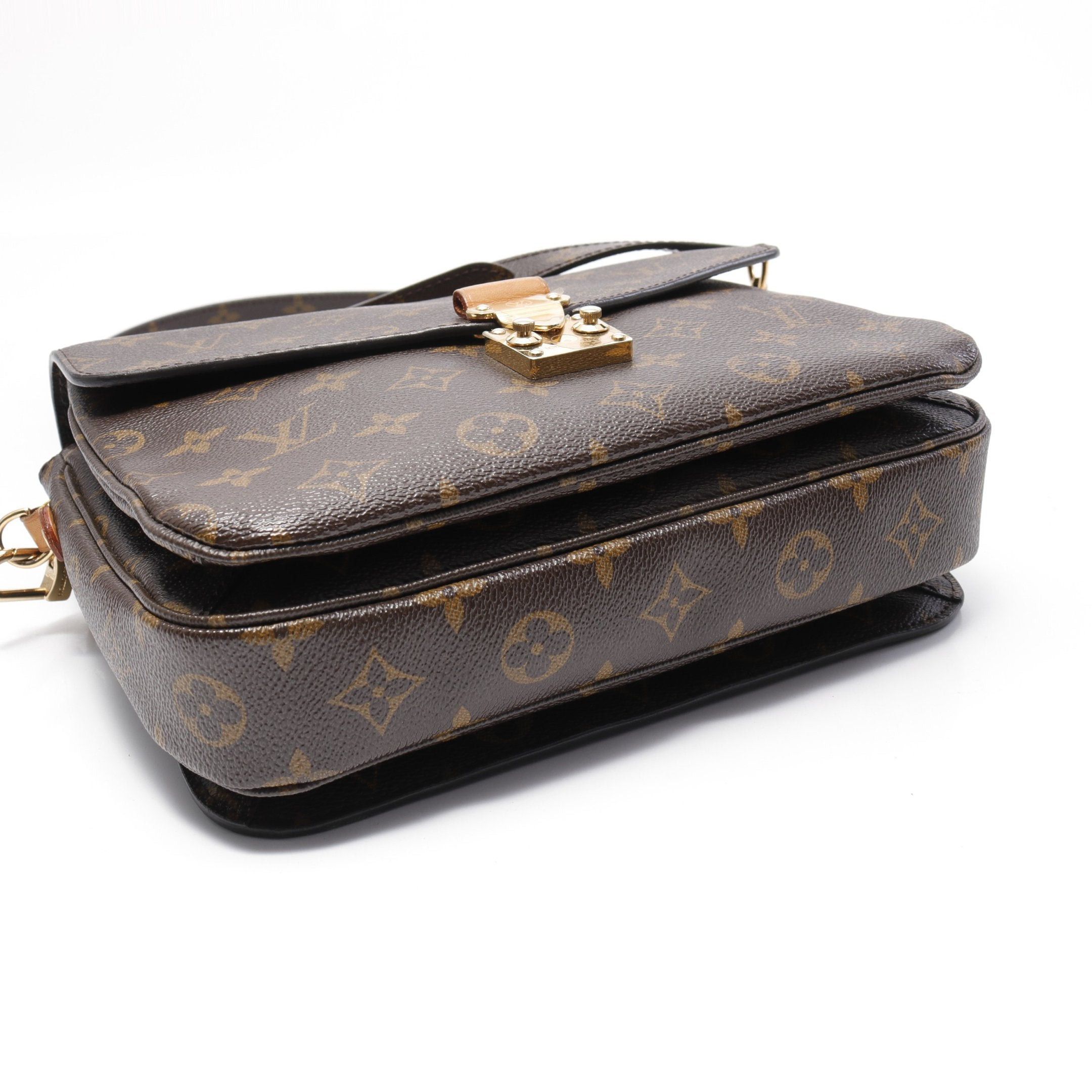 Louis Vuitton Louis Vuitton Pochette Metis Mm Monogram Handbag Leather Brown Size ONE SIZE - 11 Thumbnail