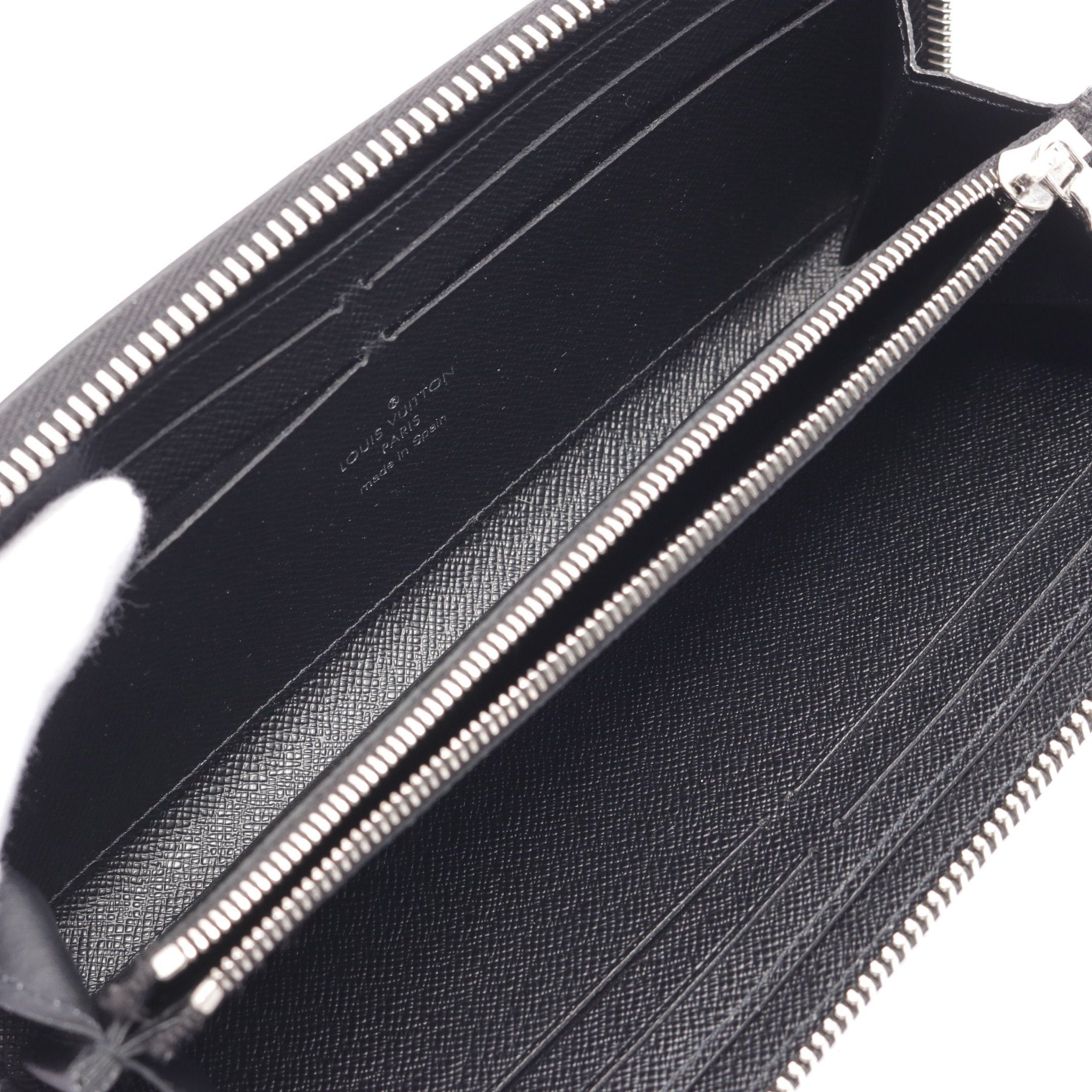 Louis Vuitton Louis Vuitton Portefeuil Clemence Epi Noir Round Zipper Long Wallet Leather Black Size ONE SIZE - 3 Thumbnail