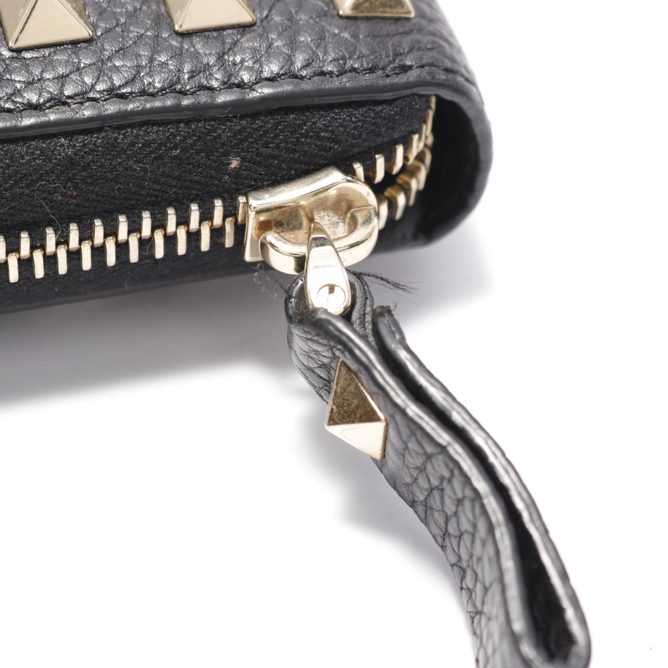 Valentino Valentino Rockstud Round Zipper Long Wallet Leather Black Size ONE SIZE - 5 Thumbnail