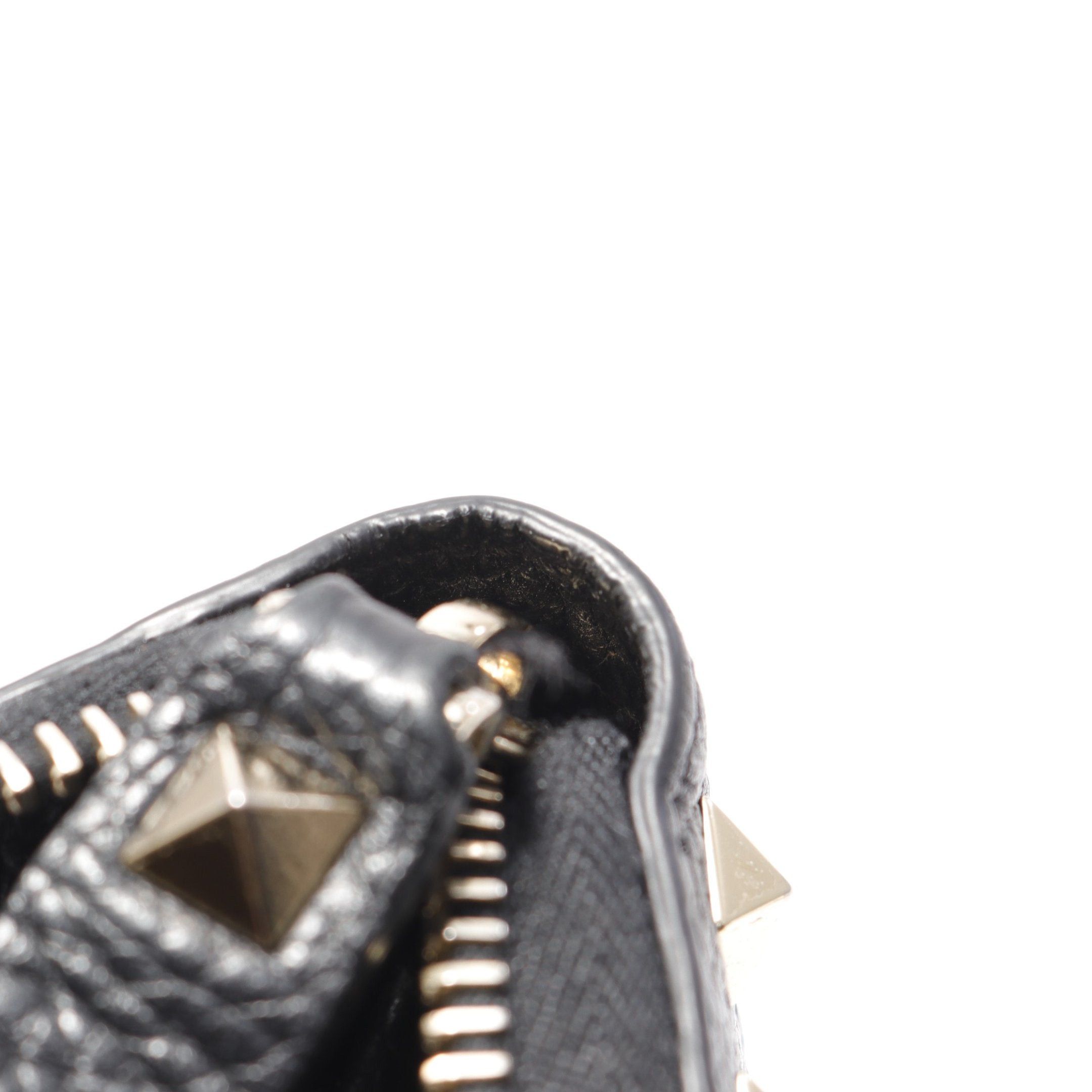 Valentino Valentino Rockstud Round Zipper Long Wallet Leather Black Size ONE SIZE - 6 Thumbnail