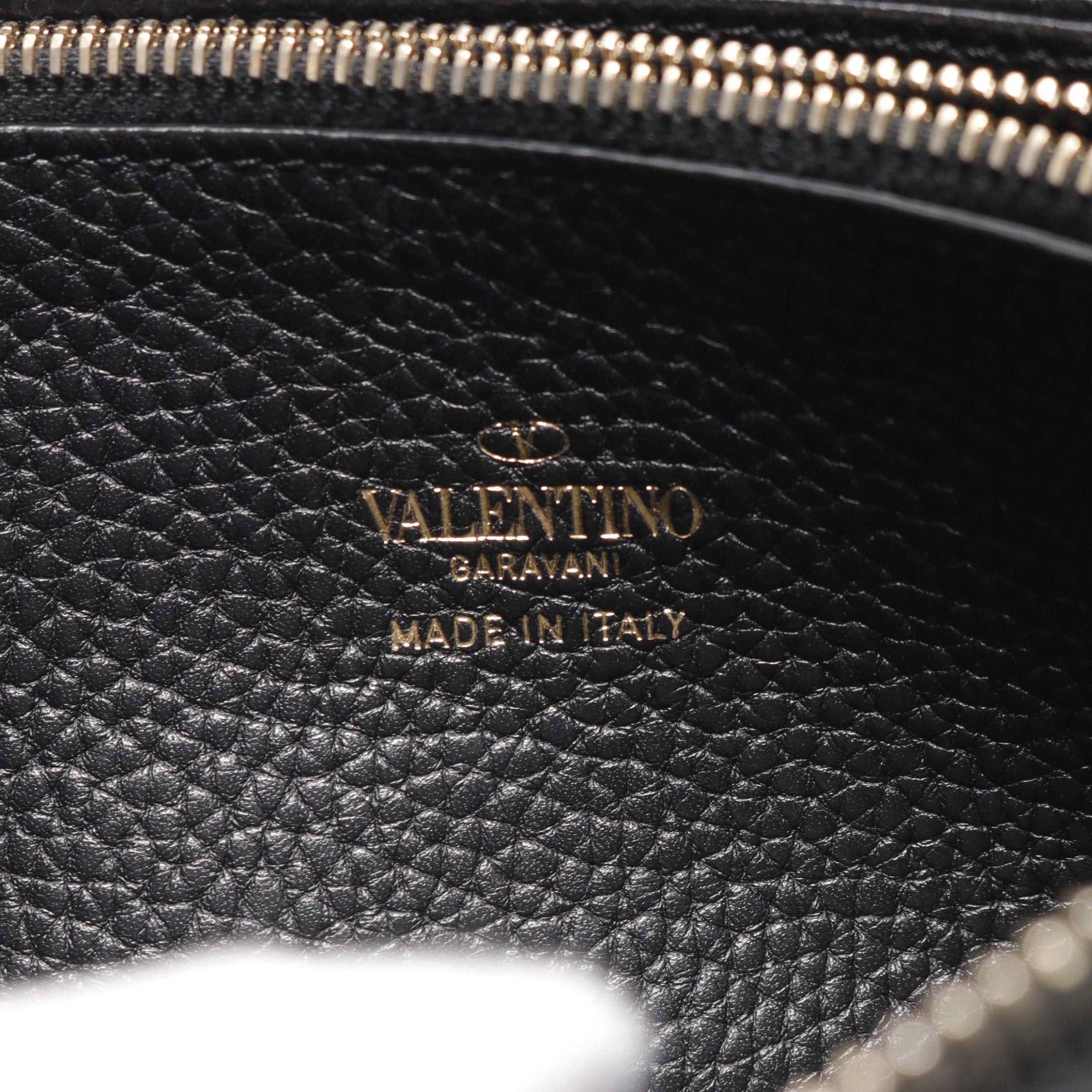 Valentino Valentino Rockstud Round Zipper Long Wallet Leather Black Size ONE SIZE - 4 Thumbnail