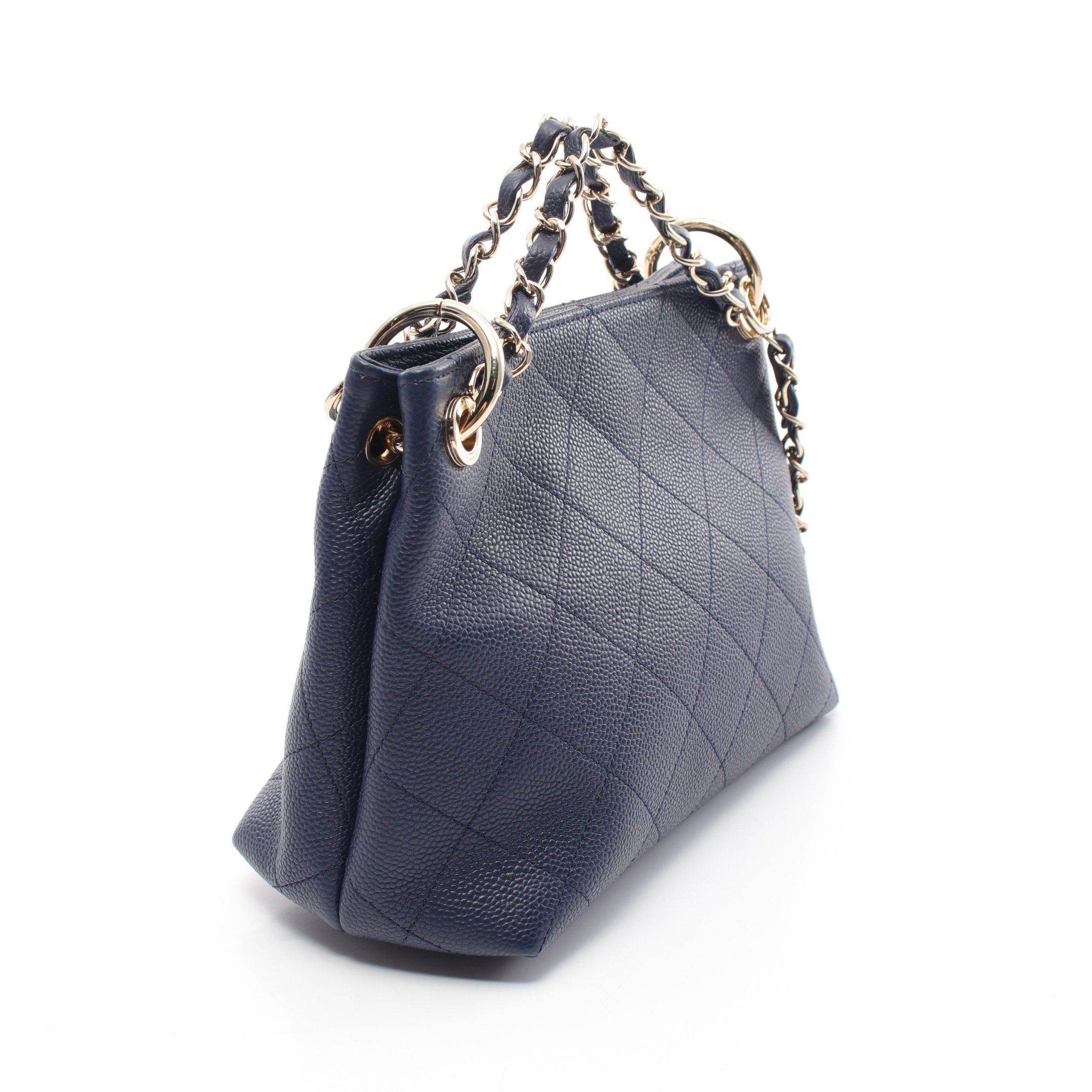 Chanel Chanel Matelasse Chain Shoulder Bag Caviar Skin Navy Gold Hardware Size ONE SIZE - 2 Thumbnail