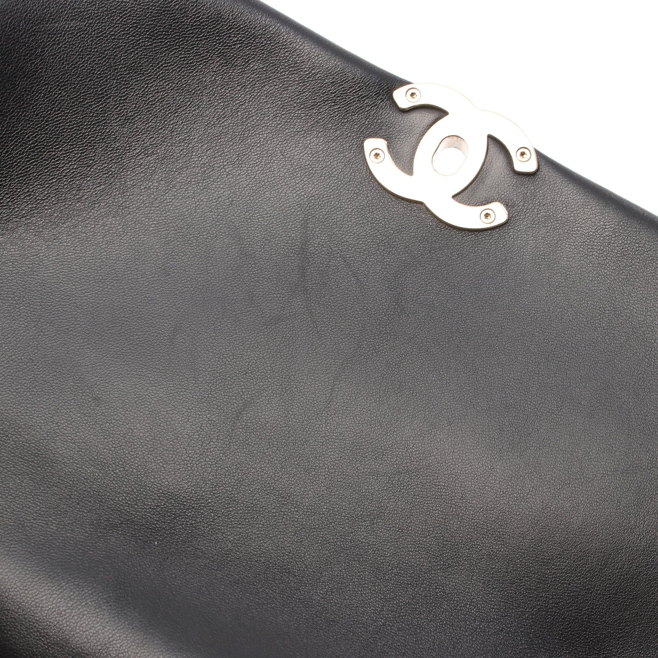 Chanel Chanel Matelasse Chain Shoulder Bag Lambskin Black Gold Hardware Size ONE SIZE - 9 Thumbnail