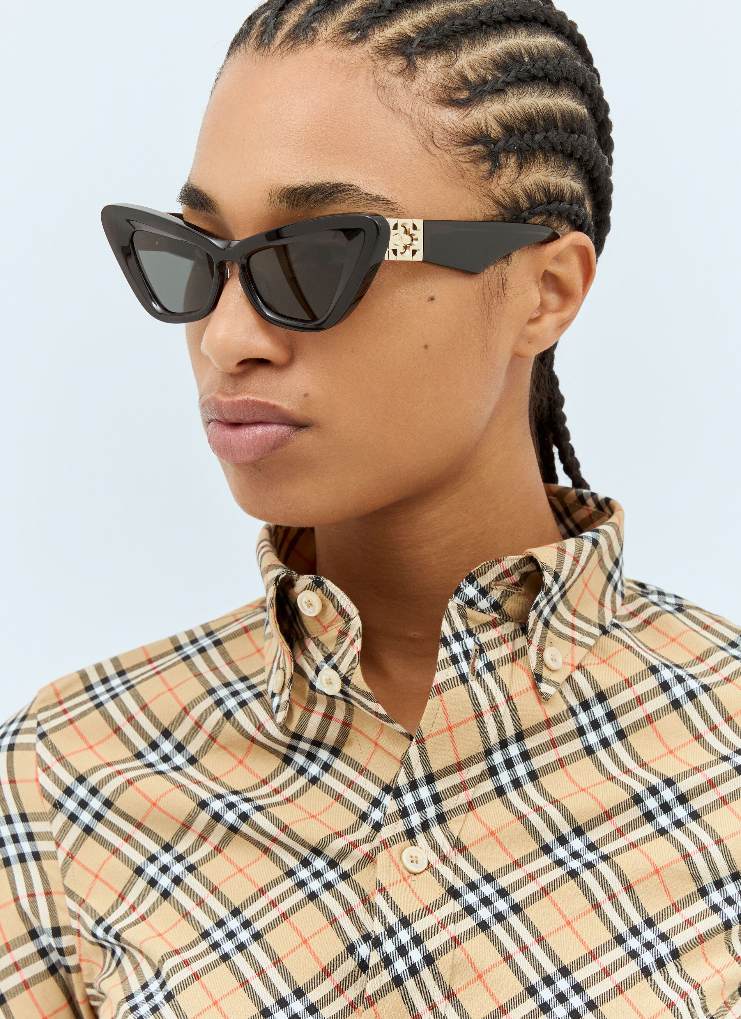 Burberry Cat Eye Sunglasses Size ONE SIZE - 3 Thumbnail