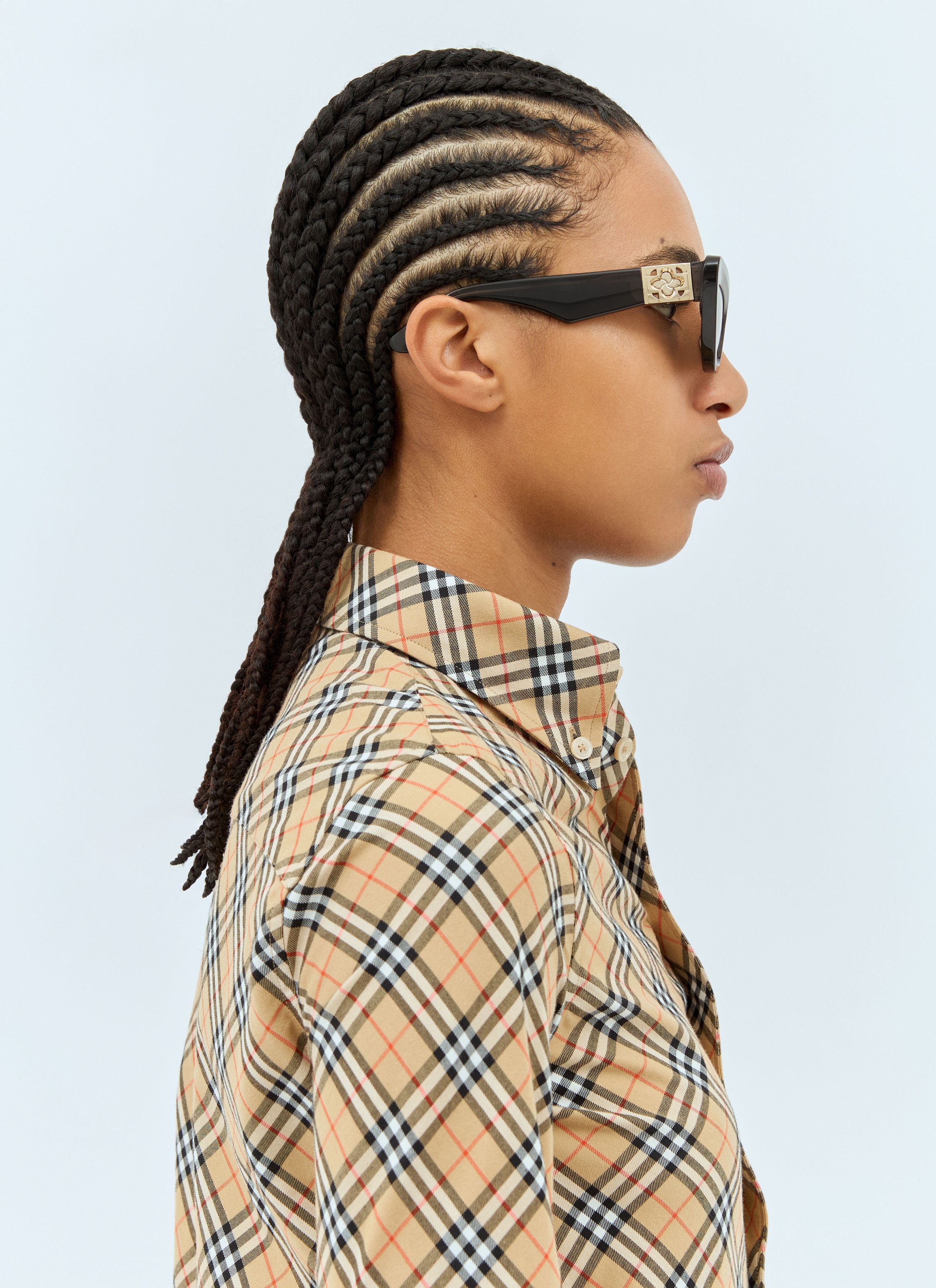 Burberry Cat Eye Sunglasses Size ONE SIZE - 4 Thumbnail