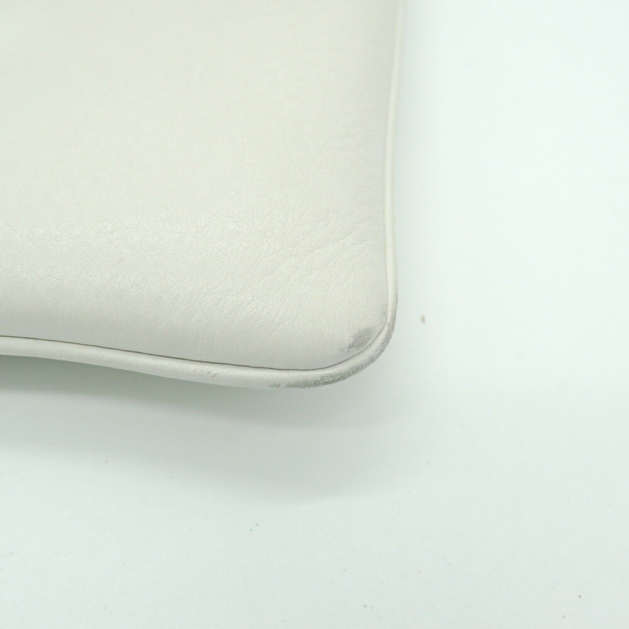 Balenciaga BALENCIAGA Clip M Clutch Bag White 485110 Size ONE SIZE - 8 Thumbnail