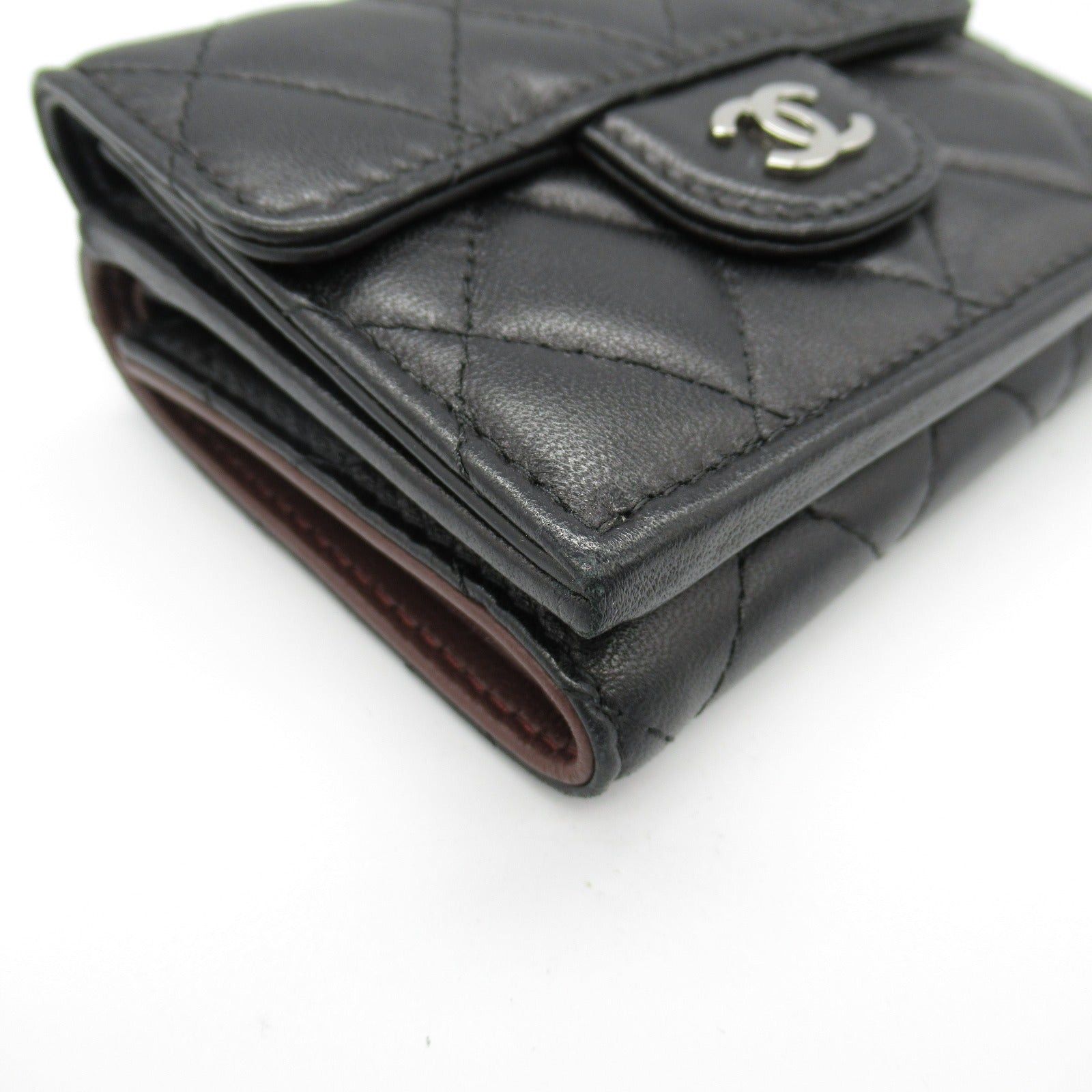 Chanel Chanel Matelasse Trifold Wallet Lambskin (Sheepskin) Black Silver Hardware Size ONE SIZE - 9 Thumbnail