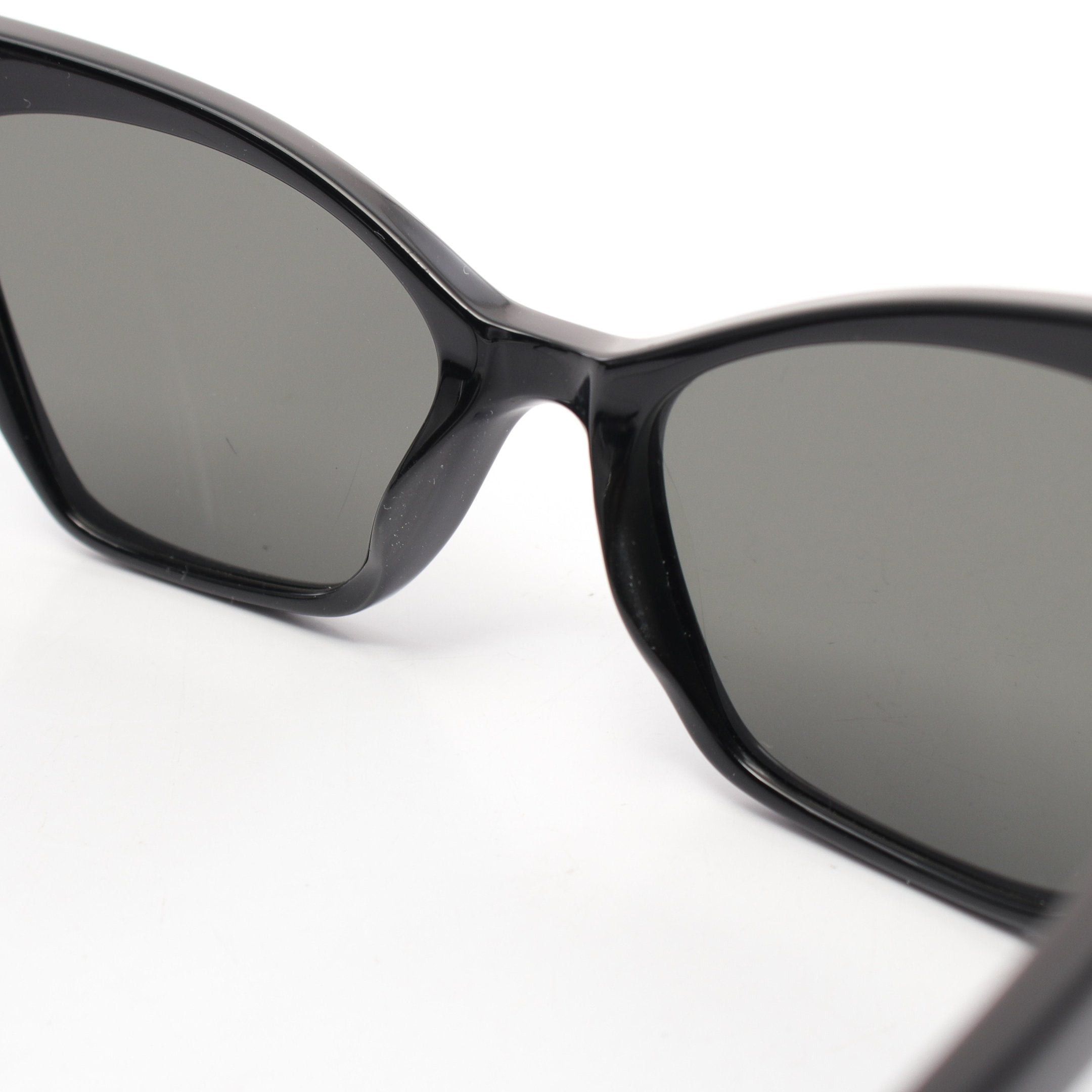 Yves Saint Laurent Yves Saint Laurent Victoire Sunglasses Black Size ONE SIZE - 7 Thumbnail