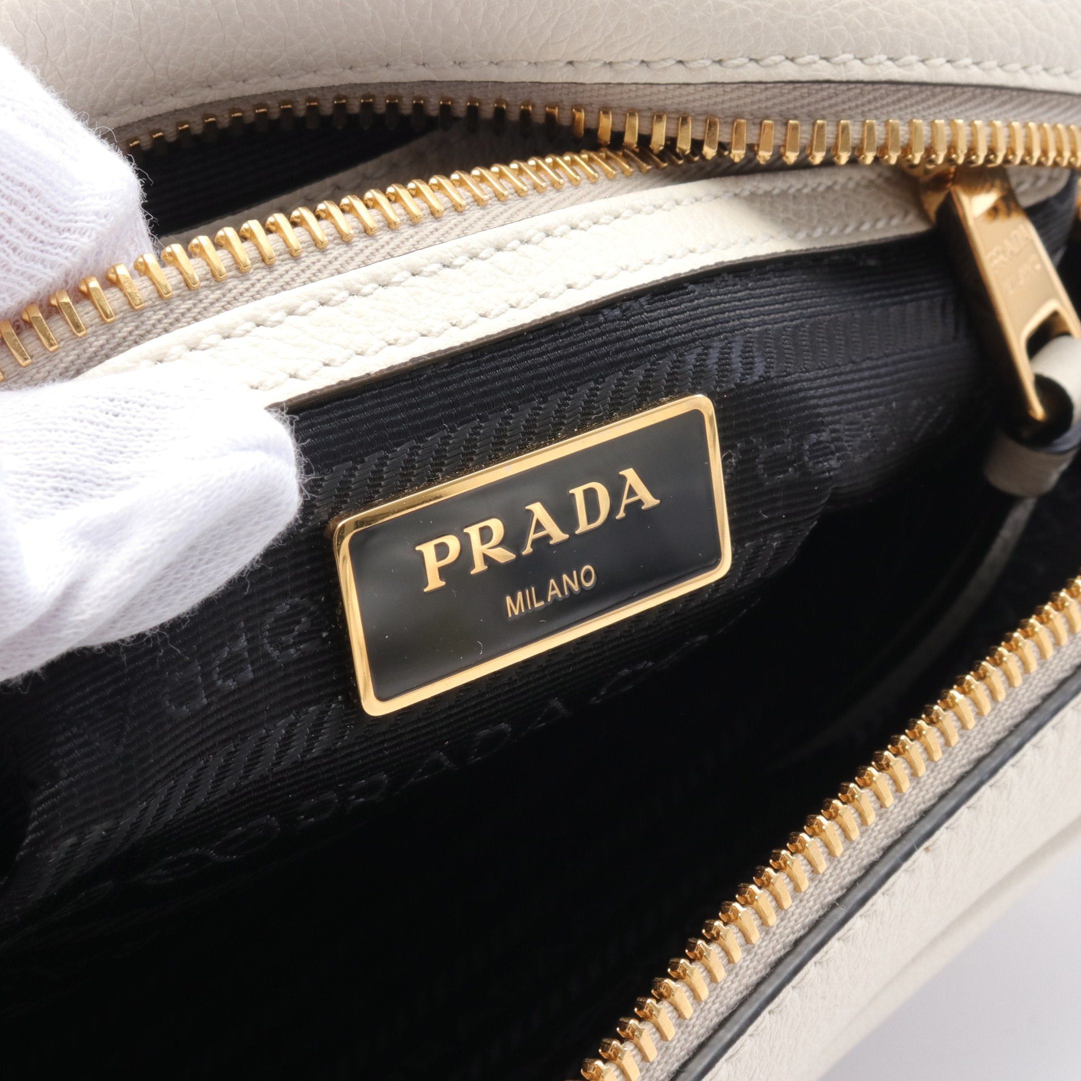 Prada Prada Glace Calf Shoulder Bag Leather Off White Size ONE SIZE - 4 Thumbnail