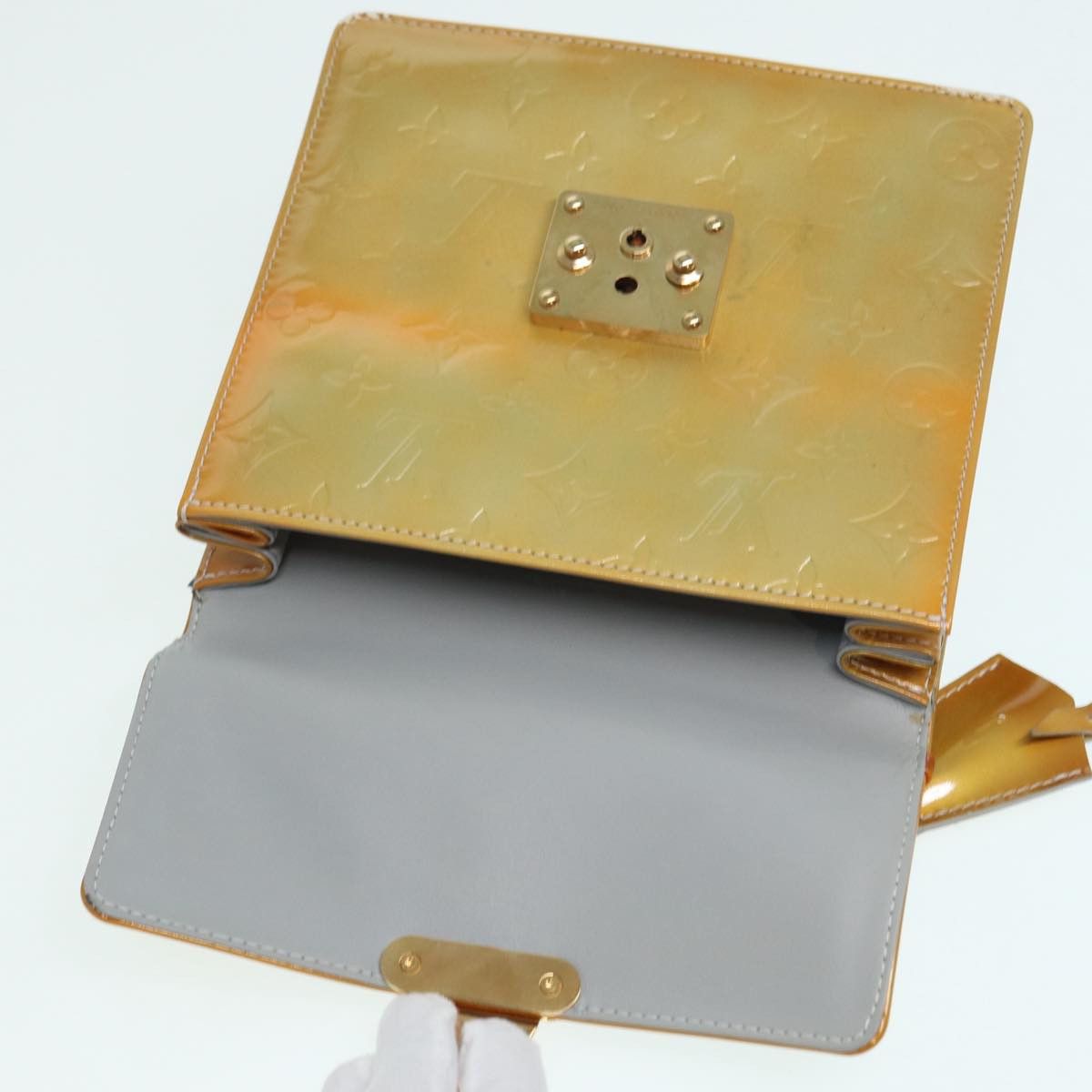 Louis Vuitton Spring Street Grey Patent Leather Handbag (Pre-Owned) Size ONE SIZE - 20 Thumbnail